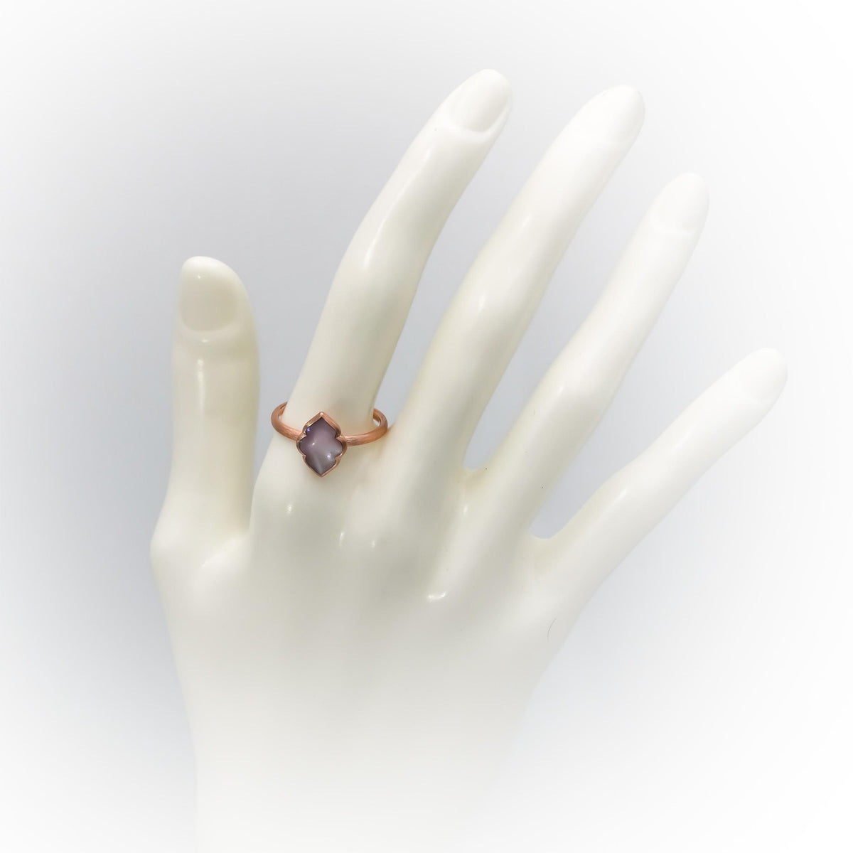 KABANA 14k Rose Gold Mother of Pearl Solitaire Ring Size 7.75