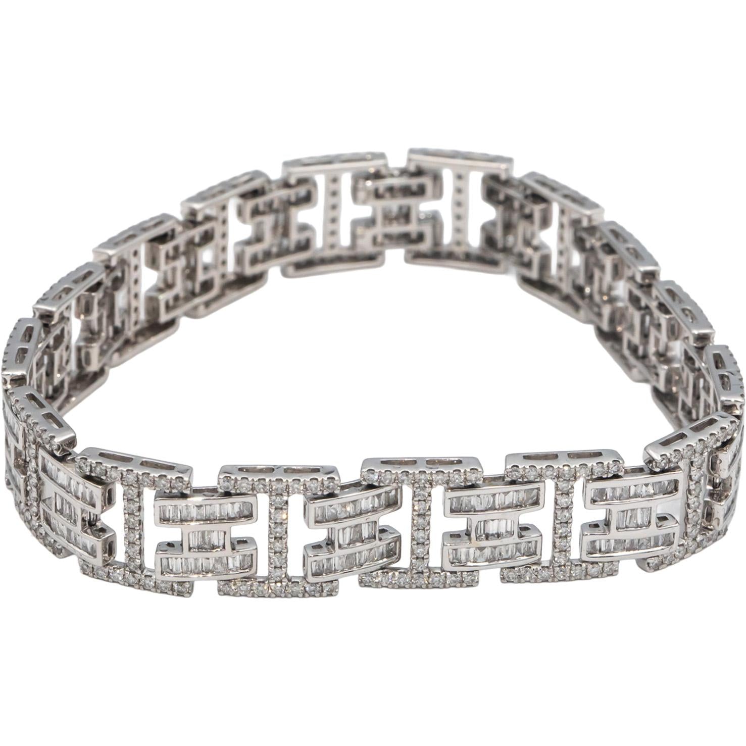 18k White Gold Round & Baguette Cut Diamond Fancy Link Bracelet 4.11CT