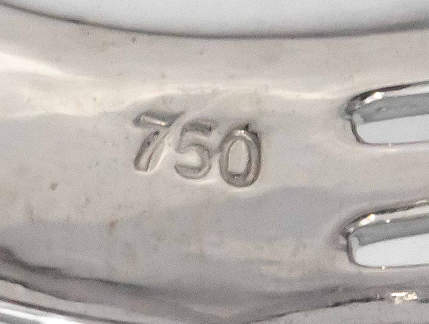 18k White Gold VS Emerald & Round Diamond Multi-Band Statement Ring 0.70CT