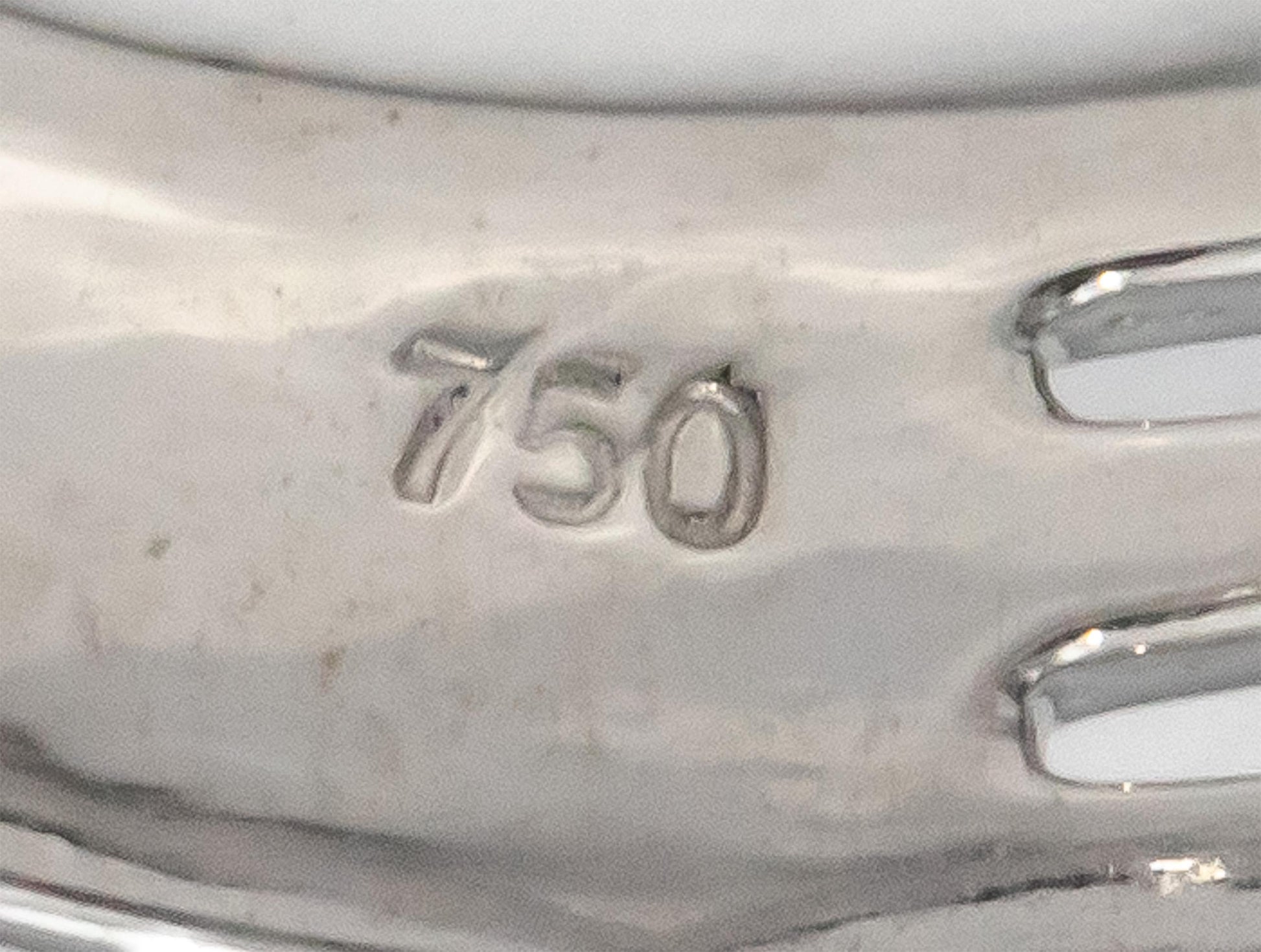 18k White Gold VS Emerald & Round Diamond Multi-Band Statement Ring 0.70CT