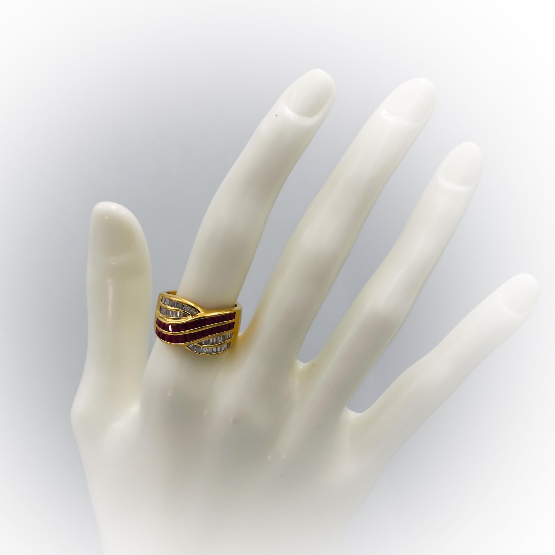 LE VIAN 18k Yellow Gold Diamond and Ruby Crossover Band Ring 2.0CT Size 7