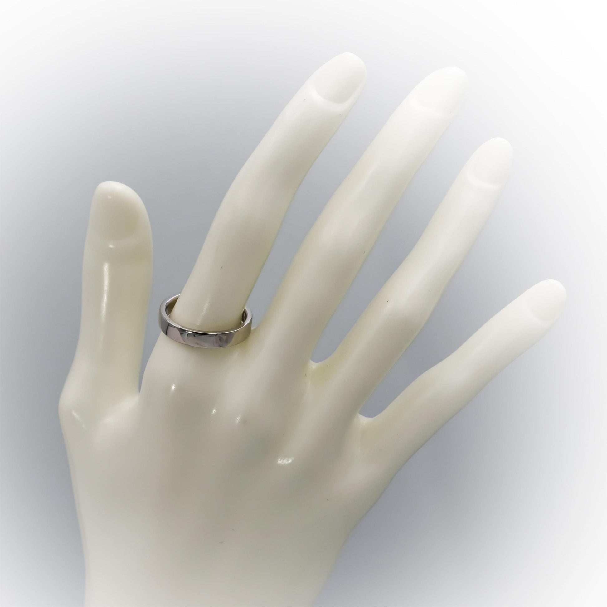 TIFFANY & CO. 950 Platinum 4mm Wide Band Ring Size 8