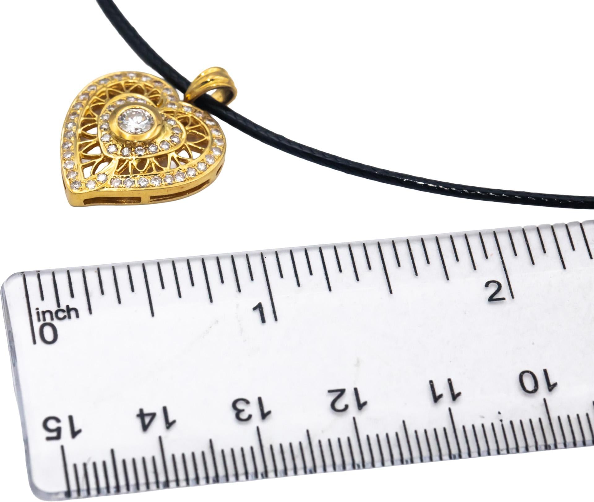 18k Yellow Gold 0.55CT Diamond Heart Pendant Necklace w/ 0.25CT Center