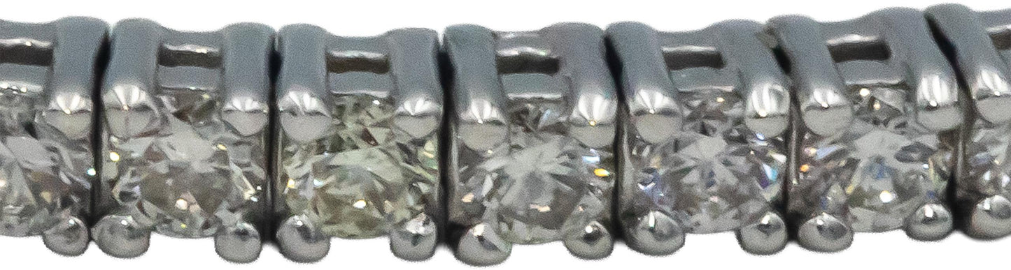 18k White Gold 2.33CT VS Round Cut Diamond Semi-Flexible Bangle Bracelet