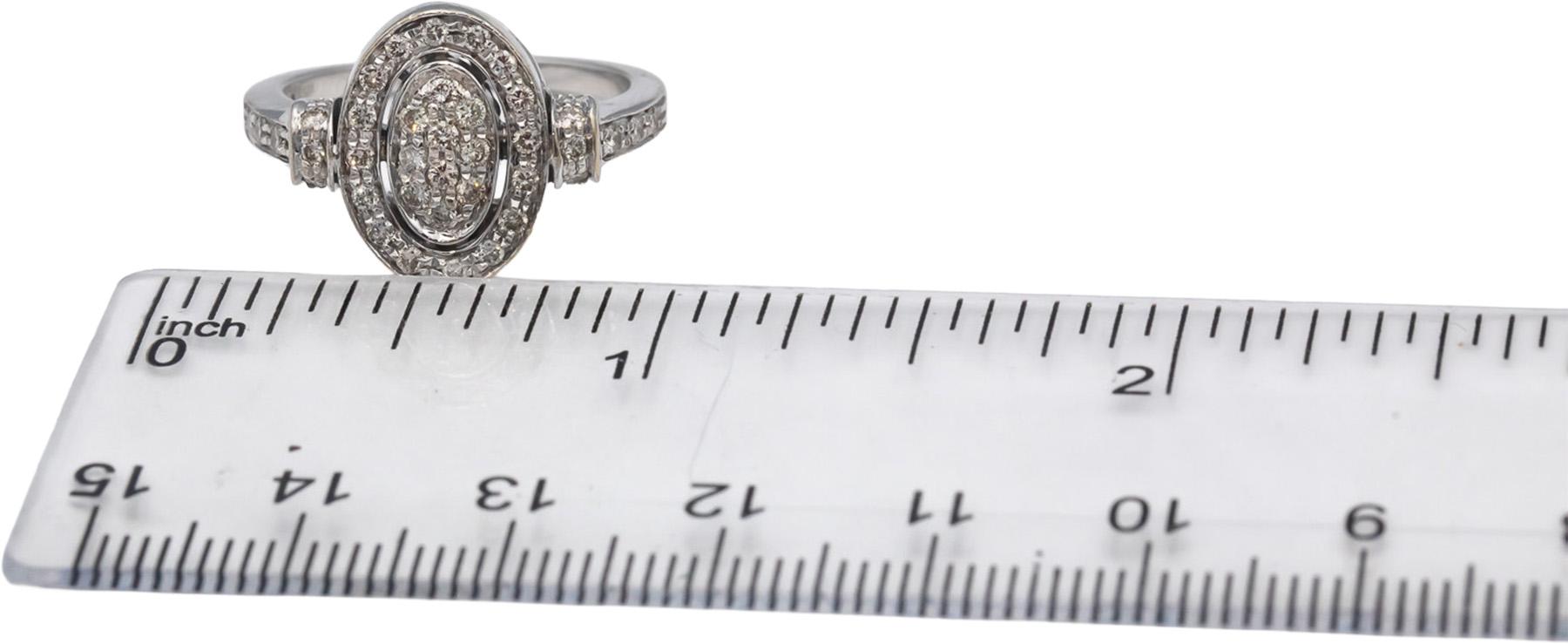 18k White Gold Round Diamond Cluster Cocktail Ring 0.50CT Size 7.5