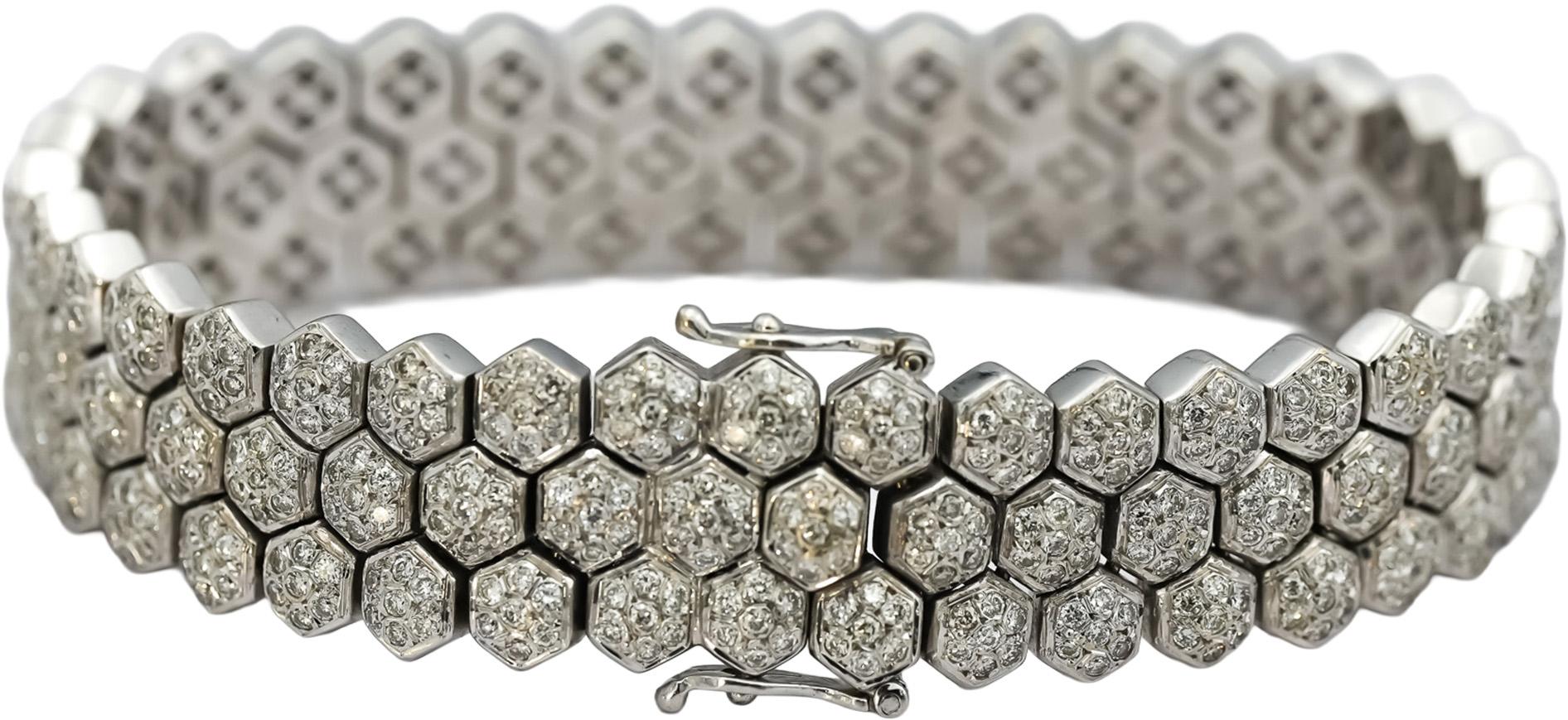 18k White Gold Round Diamond Hexagon Link Cluster 14.5mm Wide Bracelet 4.0CT