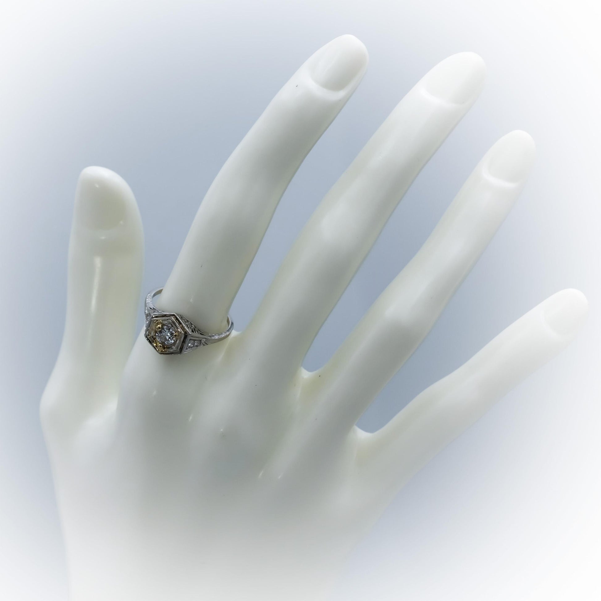 Art Deco Antique Platinum Diamond Filigree Ring 0.35CT Size 6.5