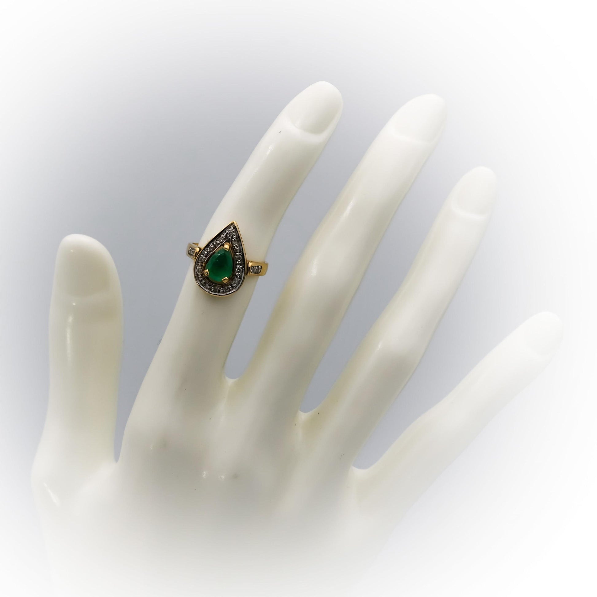 18k Yellow Gold Diamond and Emerald Cocktail Ring 0.85CT Size 5