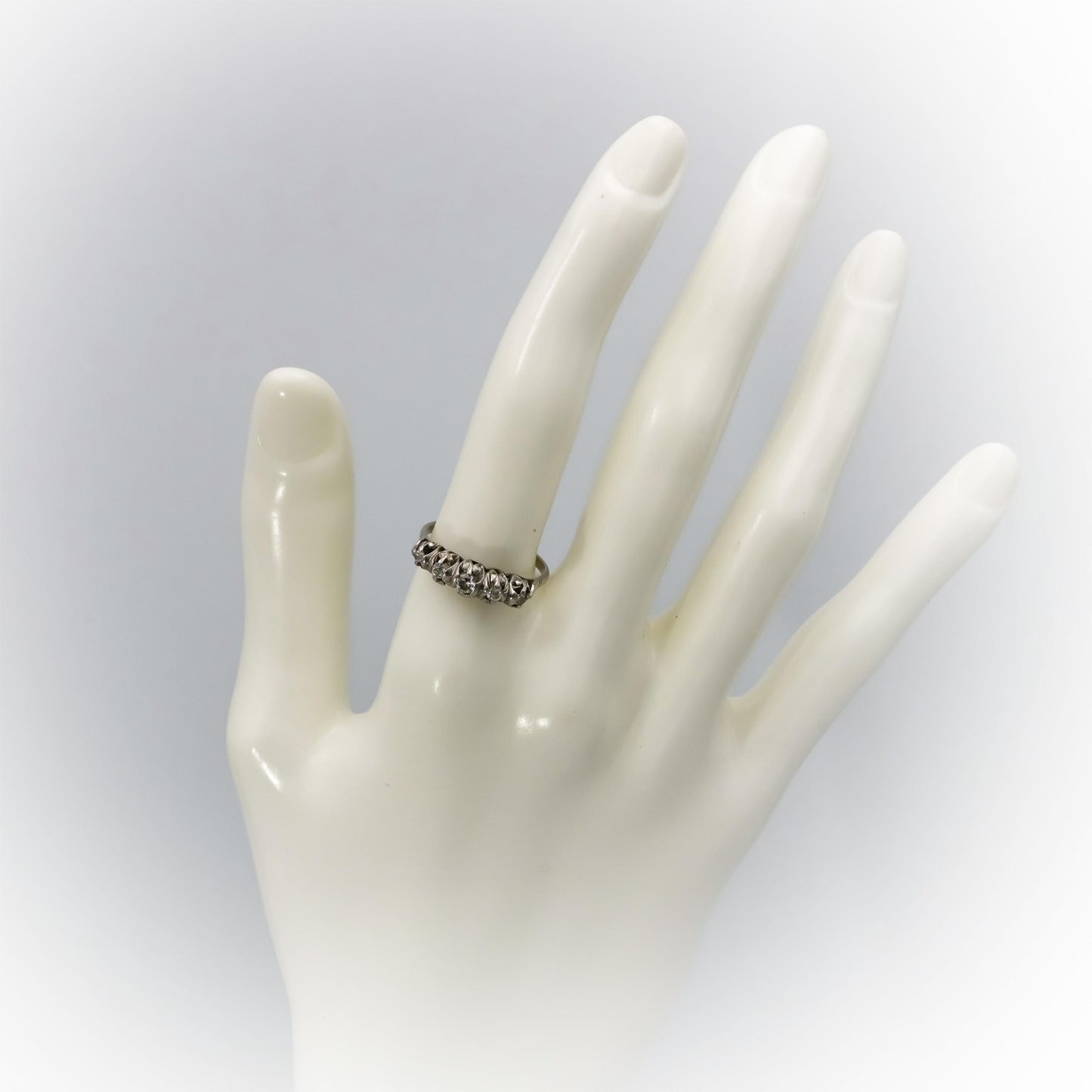 Vintage Antique Platinum Single And Euro Cut Diamond Band Ring 0.25CT Size 6.5