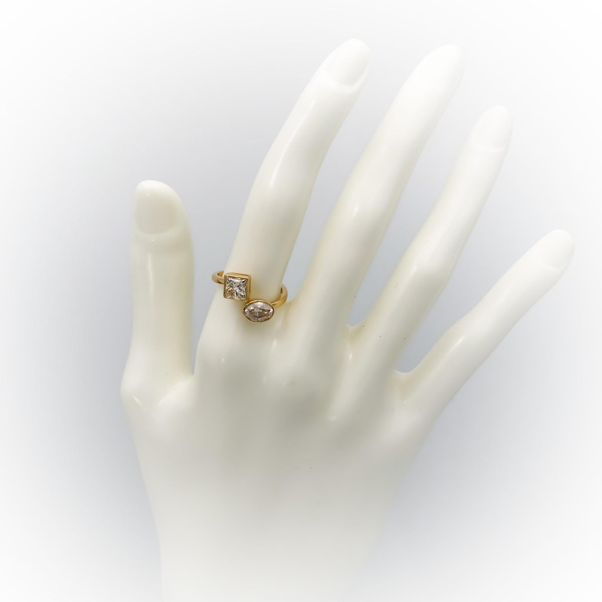 18k Yellow Gold VS Oval & Princess Cut Natural Diamond Bypass Ring 1.91CT Size 6