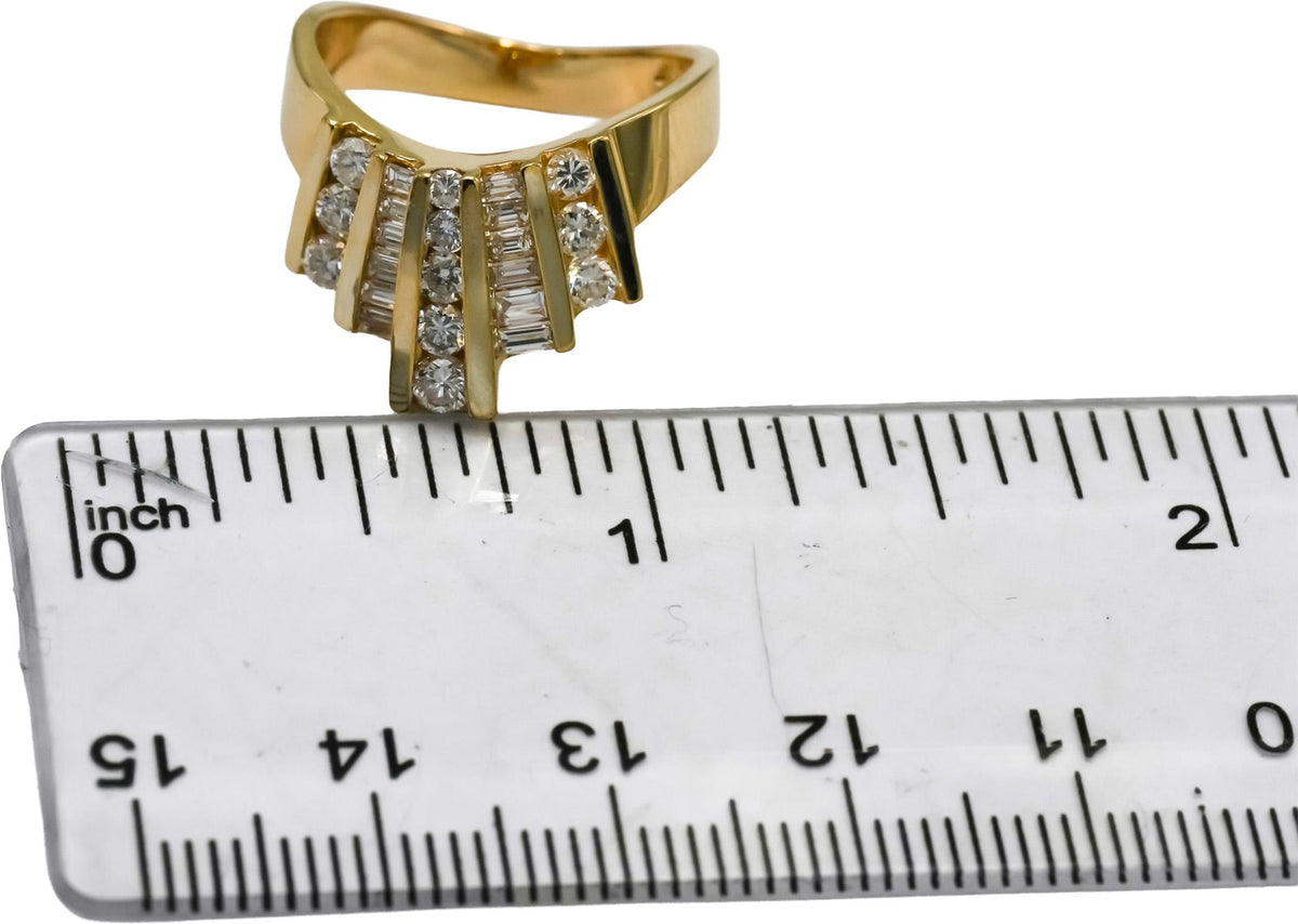 14k Yellow Gold Round and Baguette Cut Diamond Crown Ring 0.90CT Size 6.25