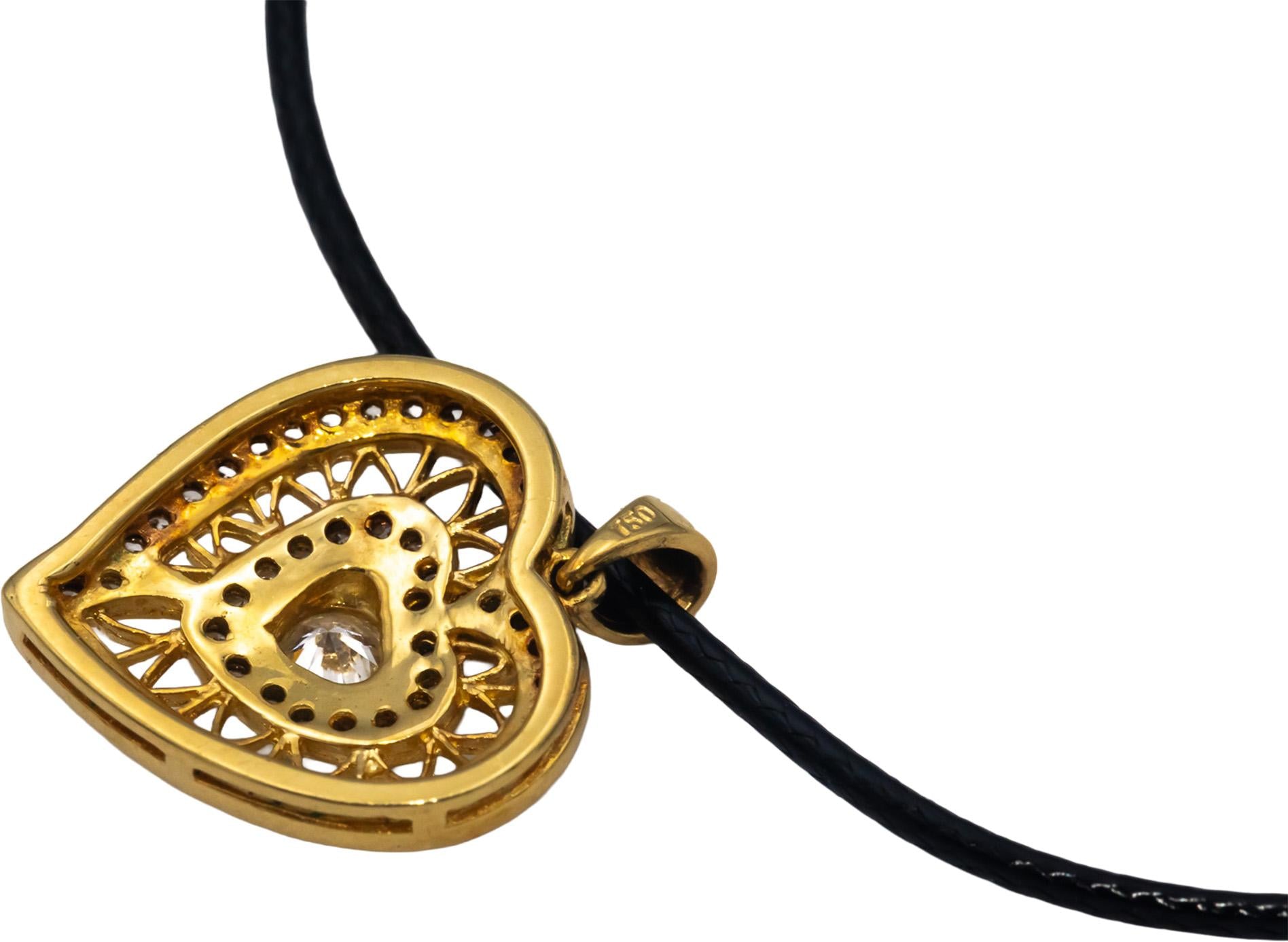 18k Yellow Gold 0.55CT Diamond Heart Pendant Necklace w/ 0.25CT Center