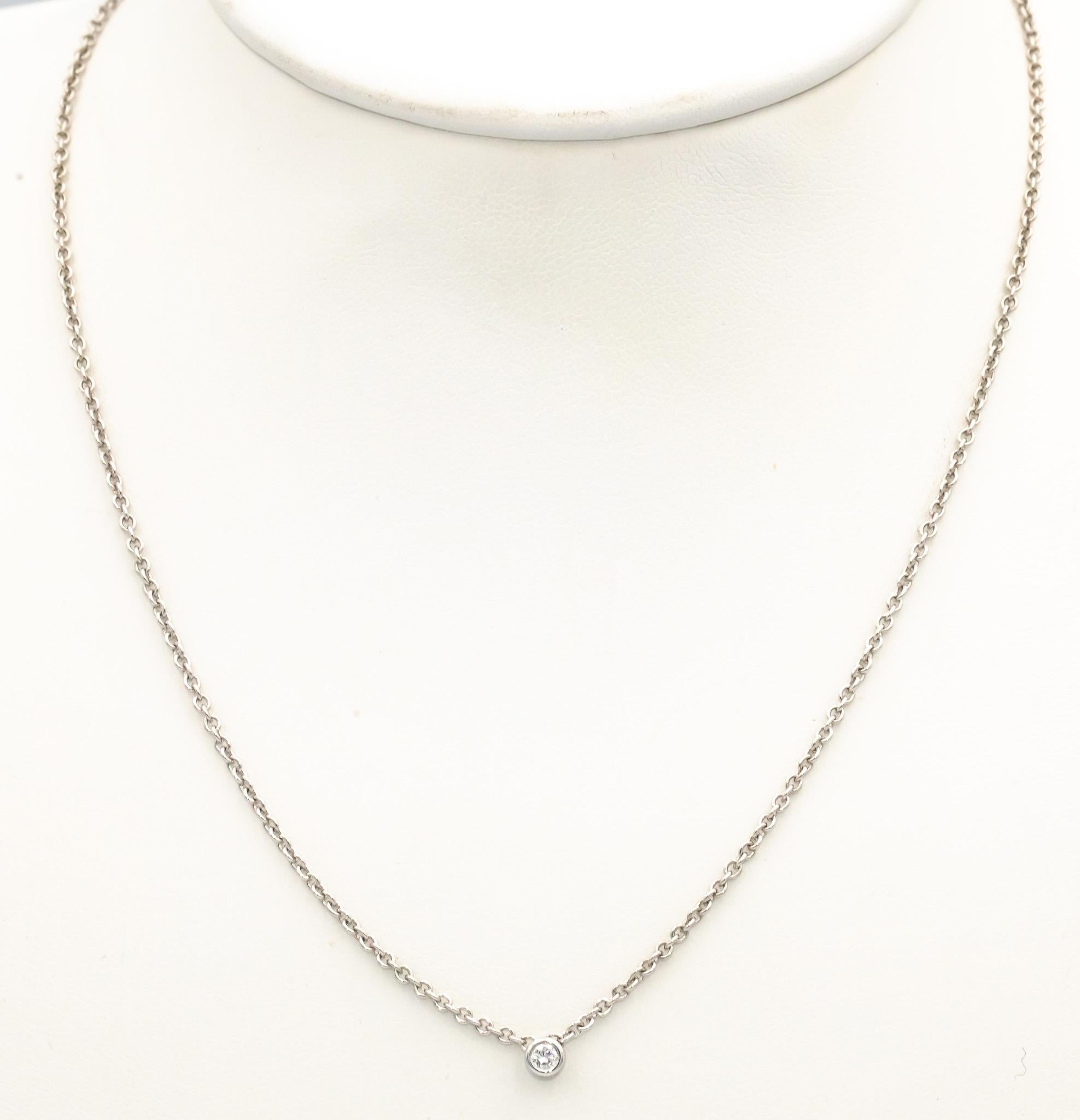 14k White Gold VS Round Bezel Set Diamond Solitaire Pendant Necklace 0.10CT