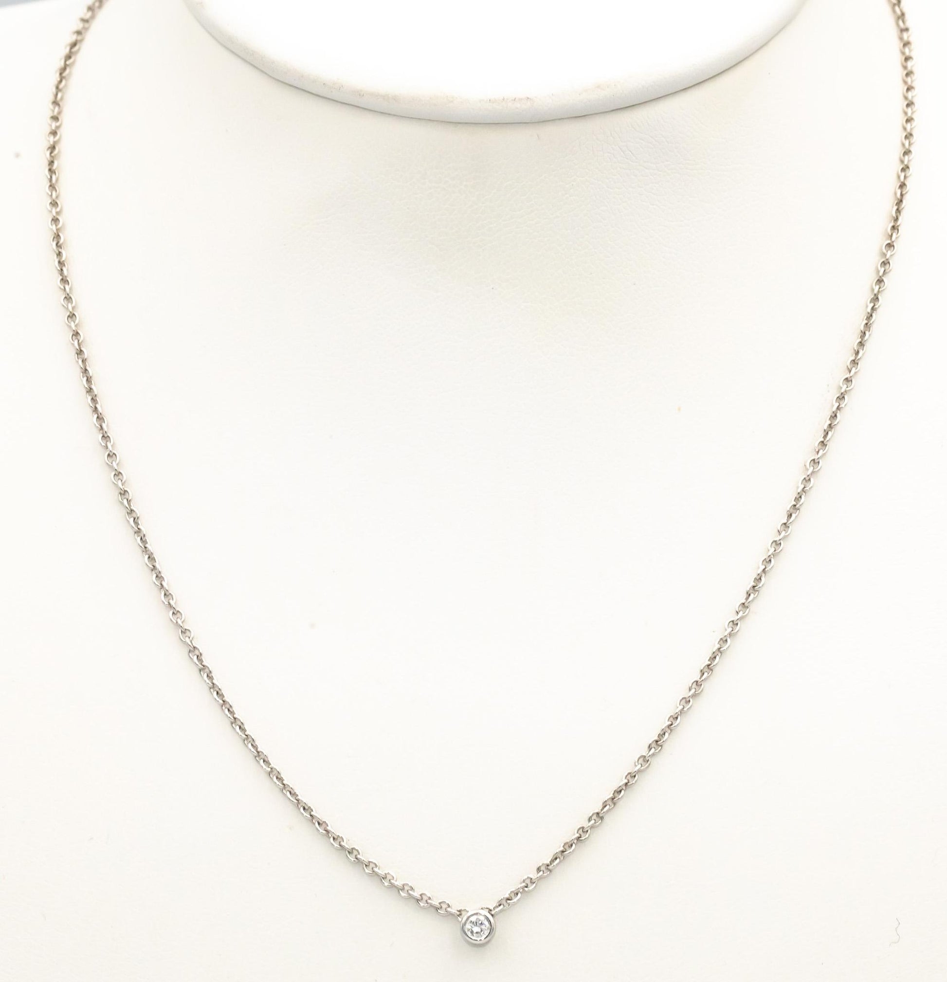 14k White Gold VS Round Bezel Set Diamond Solitaire Pendant Necklace 0.10CT