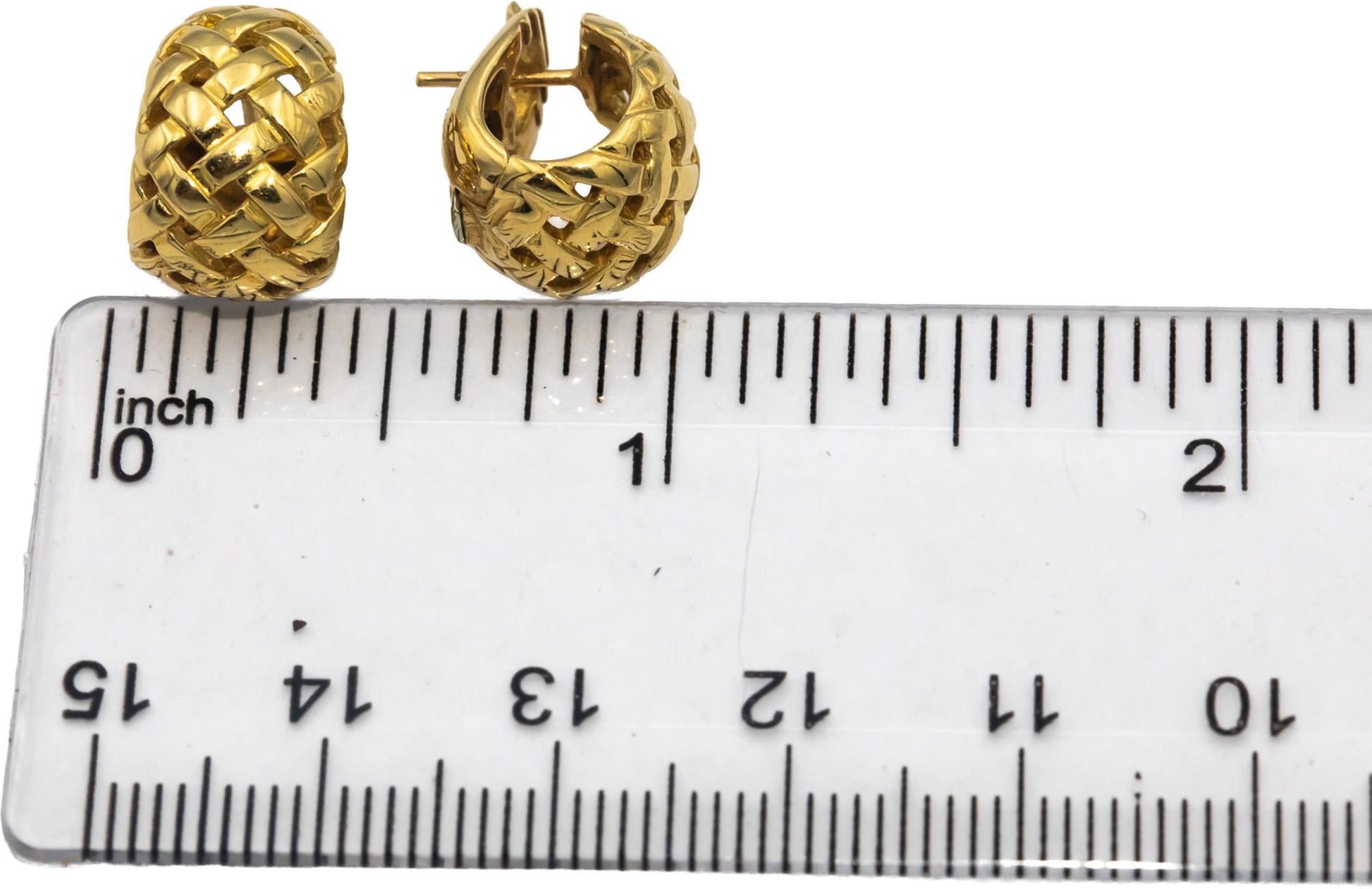 TIFFANY & CO. 18k Yellow Gold Vannerie Basket Weave Huggie Hoop Earrings