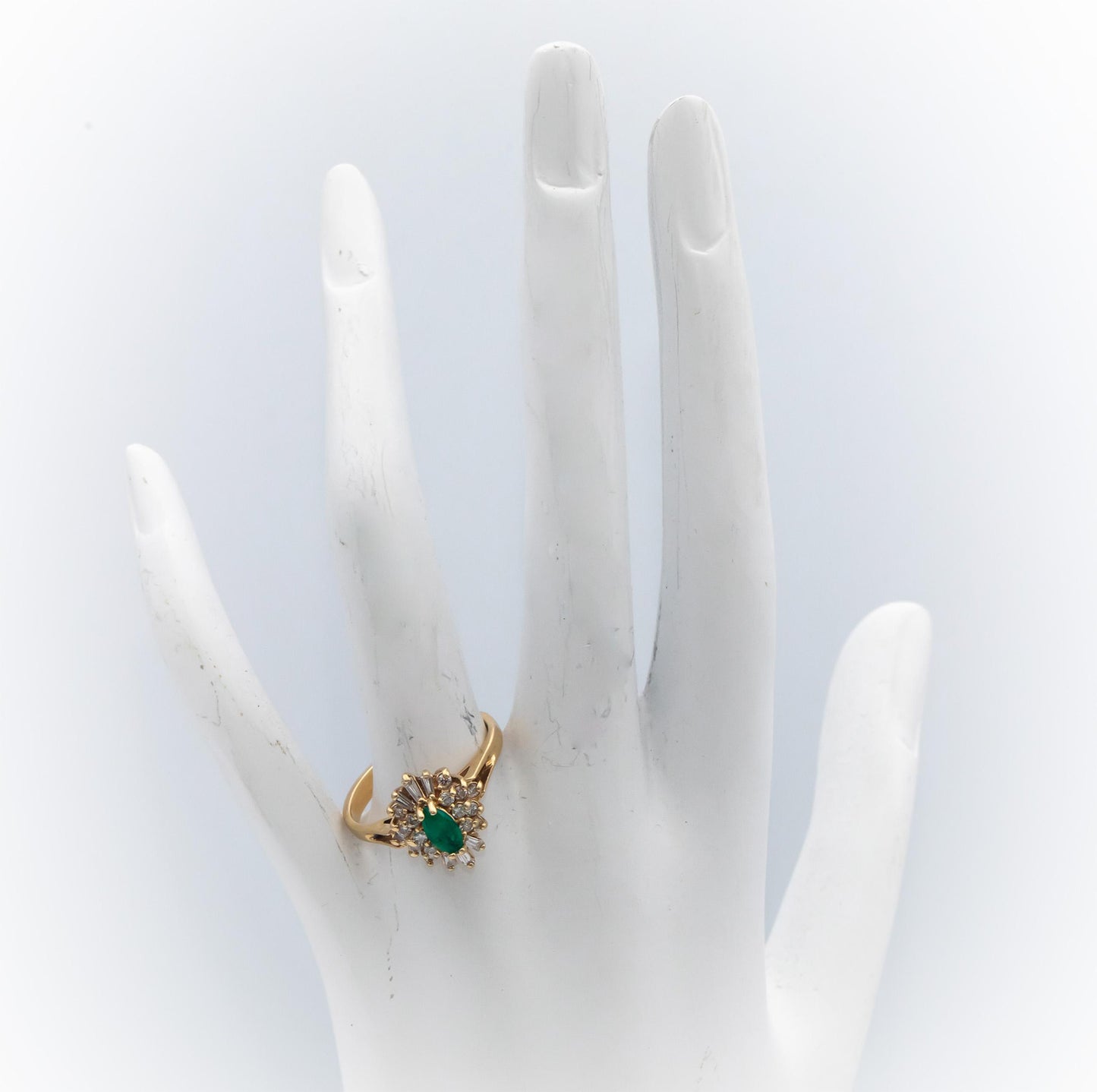 14k Yellow Gold Diamond & Emerald Halo Ring 0.90CTW Size 8.5