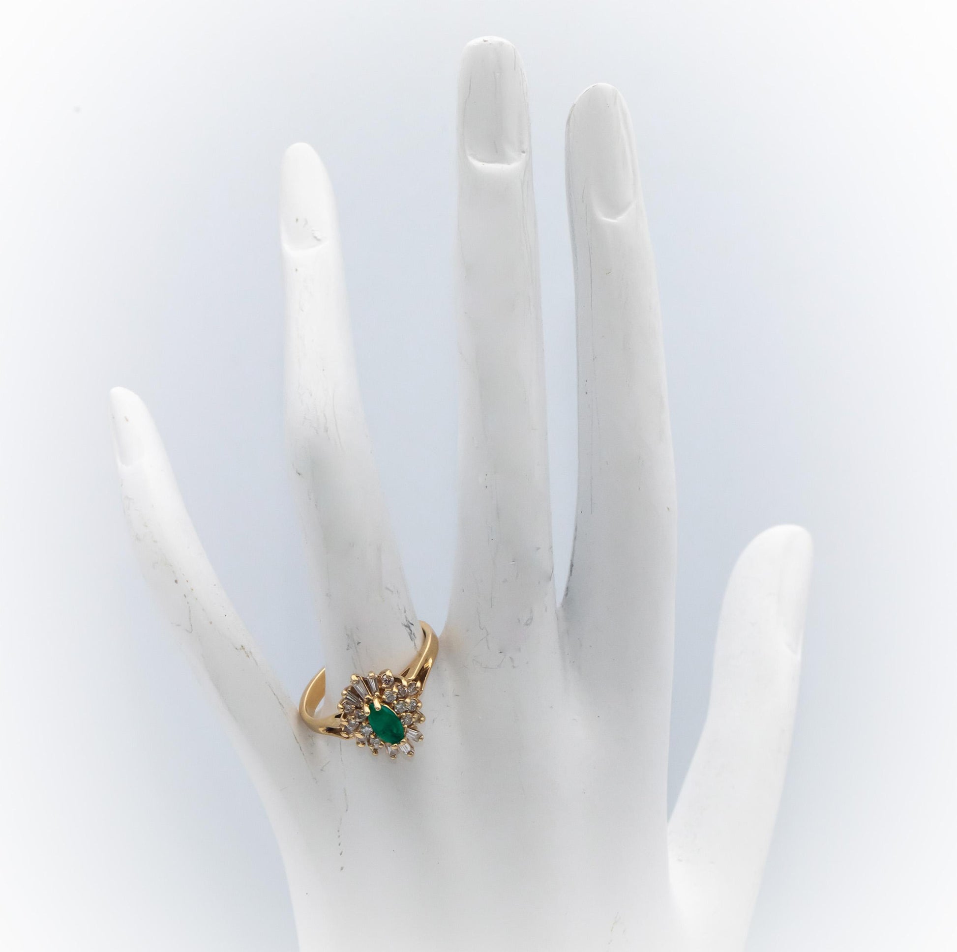 14k Yellow Gold Diamond & Emerald Halo Ring 0.90CTW Size 8.5