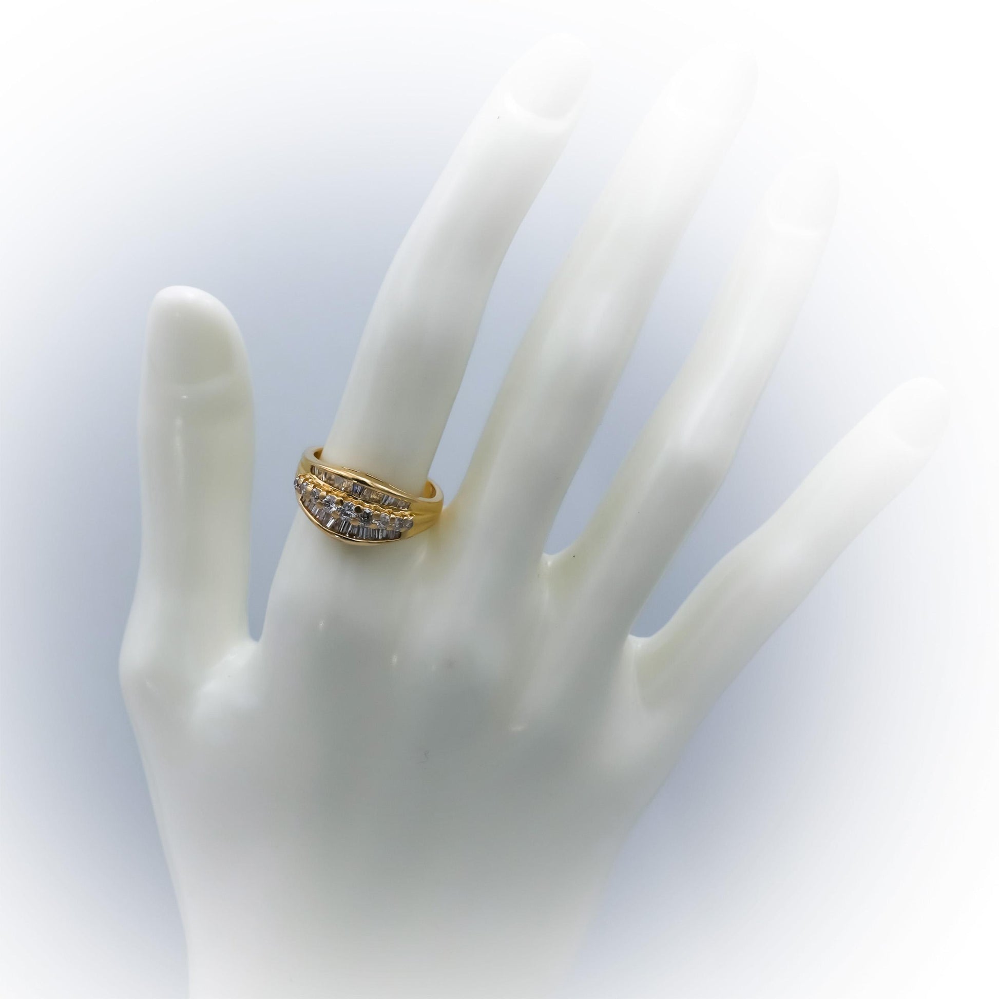 14k Yellow Gold Round and Baguette Cut Diamond Band Ring 0.50CT Size 7