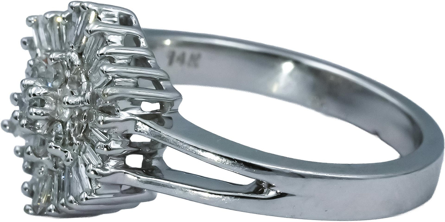 14k White Gold Round and Baguette Diamond Cluster Cocktail Ring 0.50CT Size 6.75