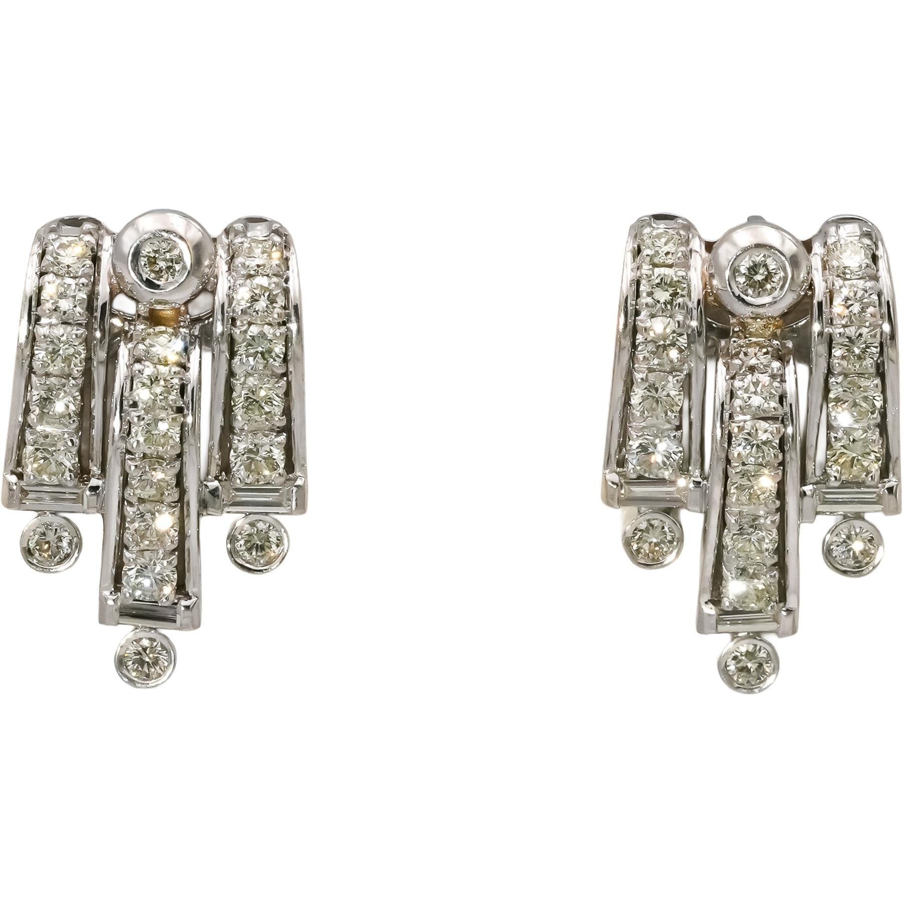 18k White Gold Round and Emerald Cut VS Diamond Earrings 1.50