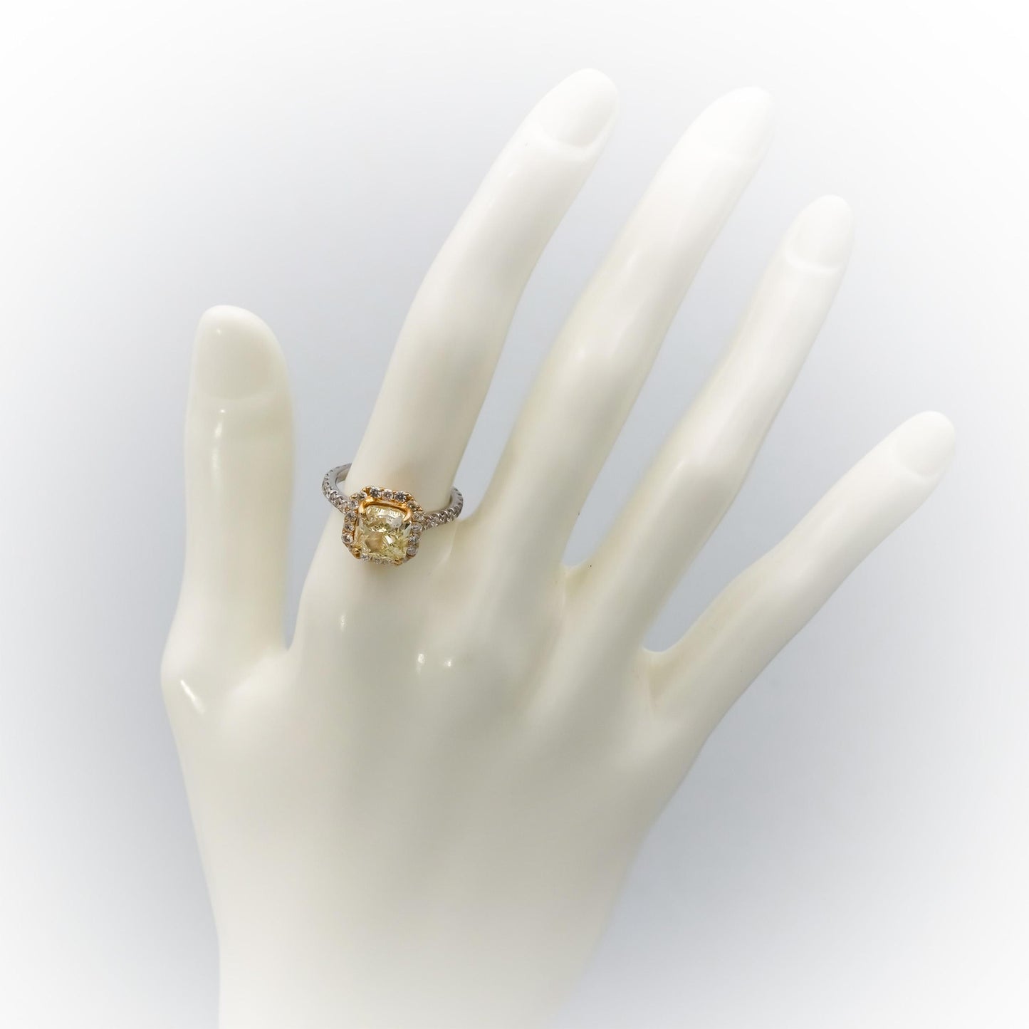 GIA 18k 2-Tone Gold Diamond Engagement Ring 3.76CT w/ 3.01CT Center