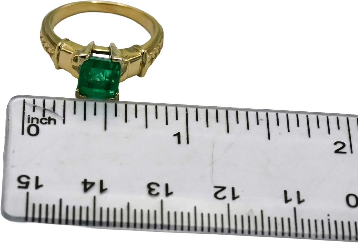 14k Yellow Gold Emerald Solitaire Ring 1.50CT Size 6