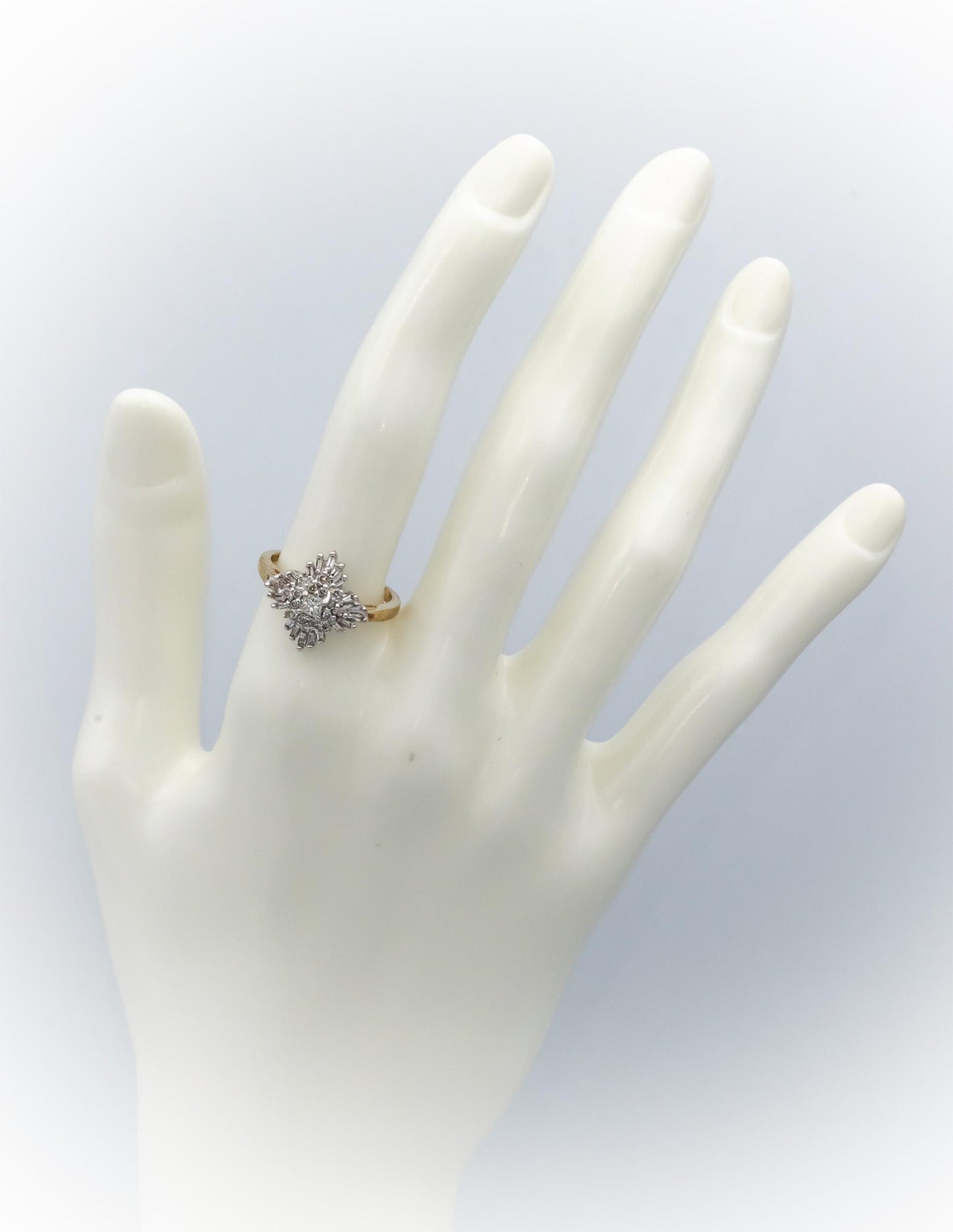 10k Yellow White Gold Round & Baguette Cut Diamond Cluster Ring 0.50CT Size 7