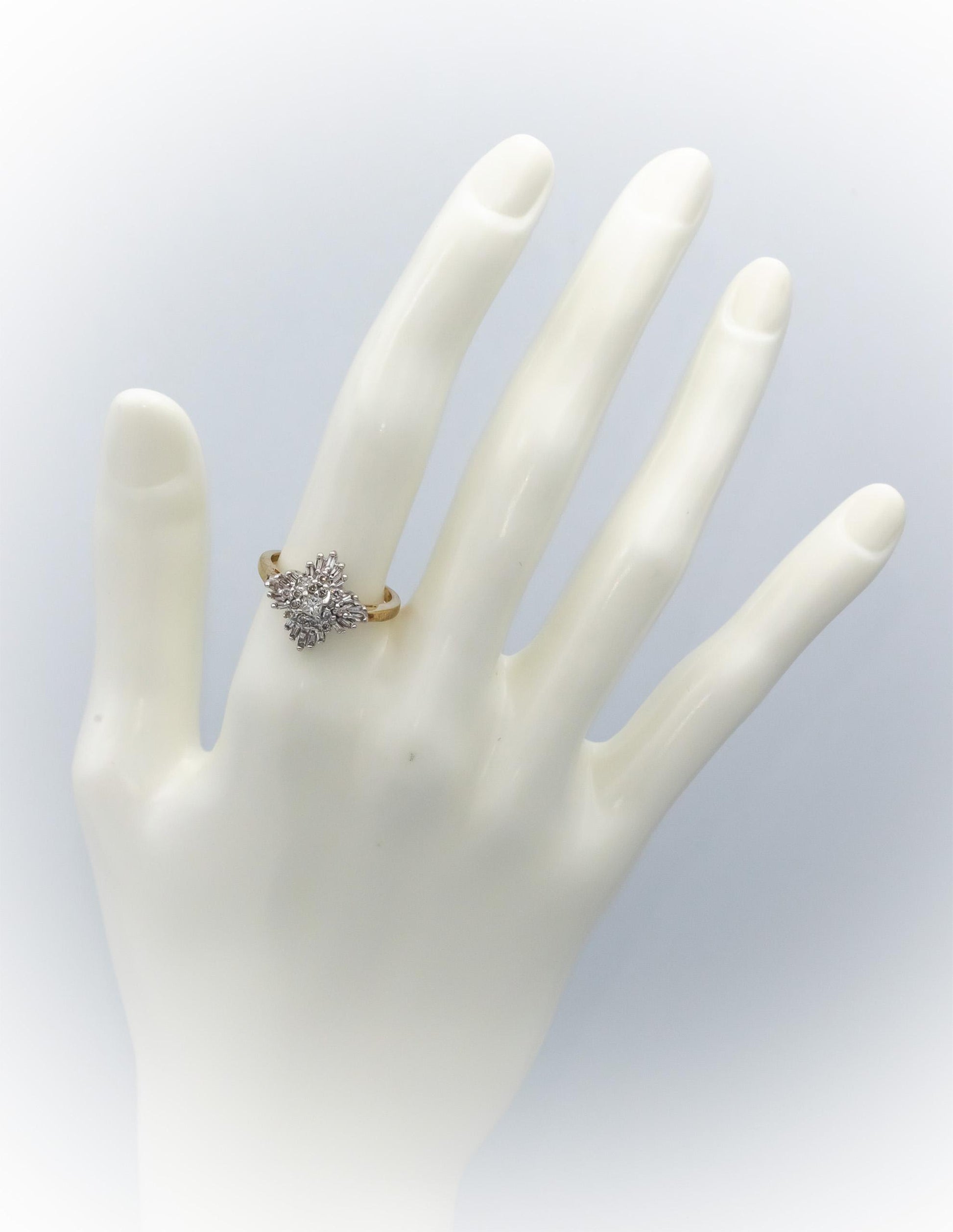 10k Yellow White Gold Round & Baguette Cut Diamond Cluster Ring 0.50CT Size 7