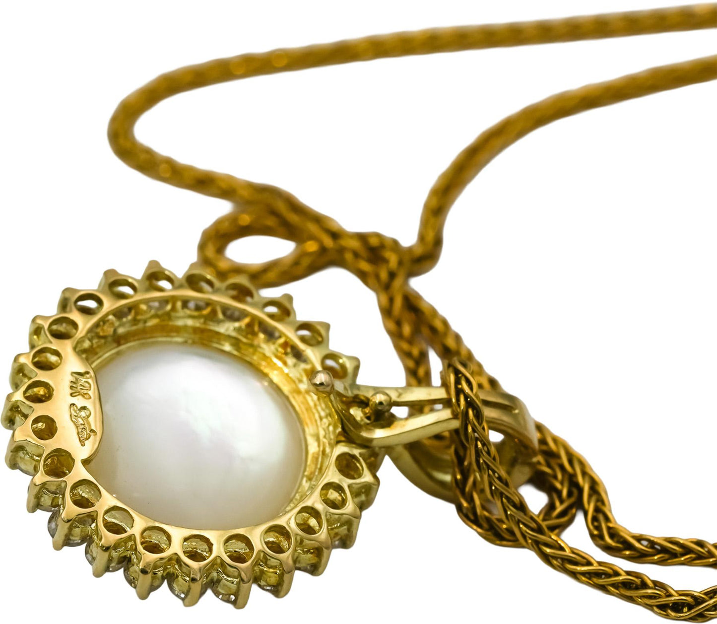 18k Yellow Gold Round Diamond and 13.0mm Mabe Pearl Pendant Necklace 1.0CT