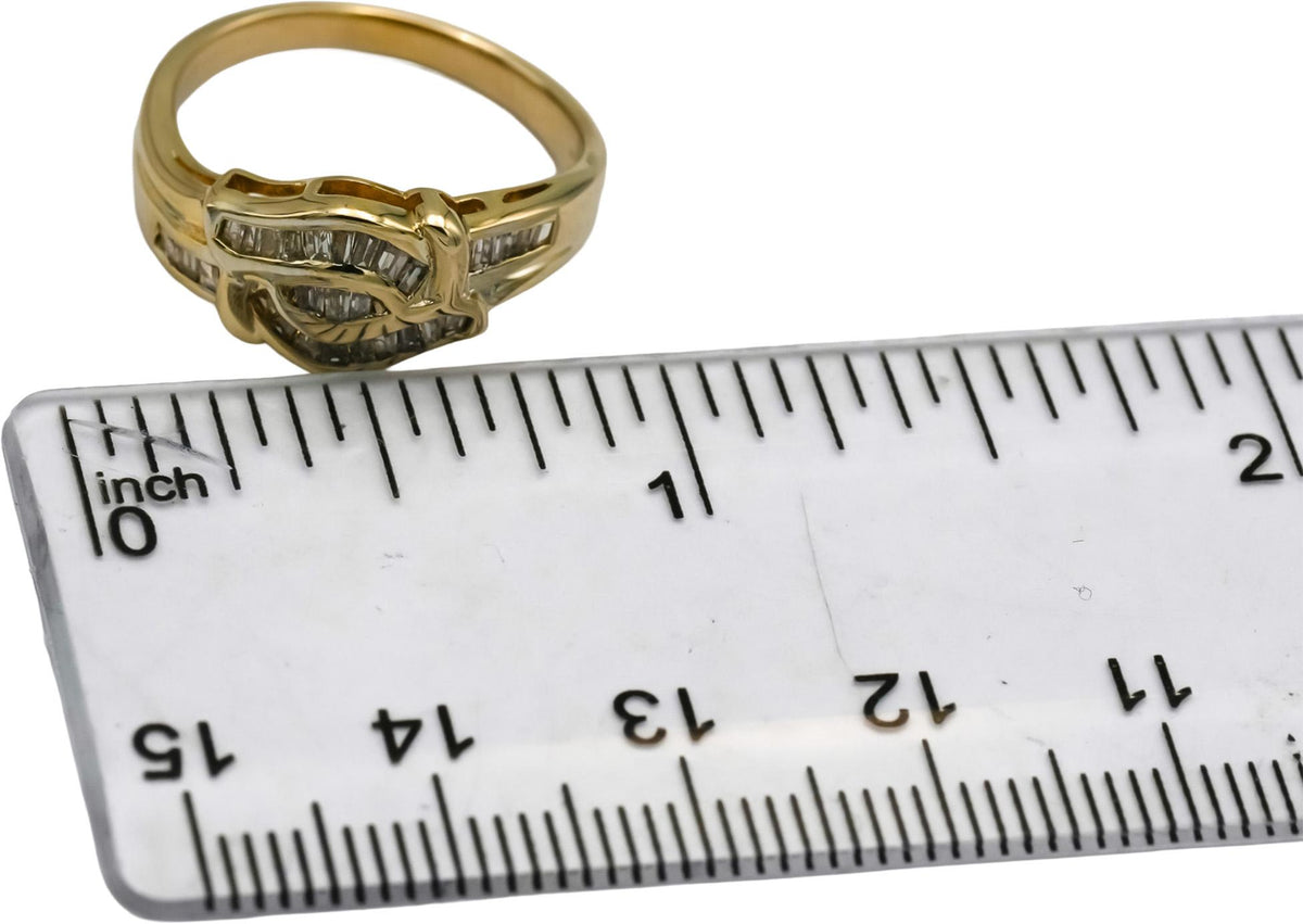 14k Yellow Gold Round and Baguette Cut Diamond Band Ring 0.25CT Size 6.5
