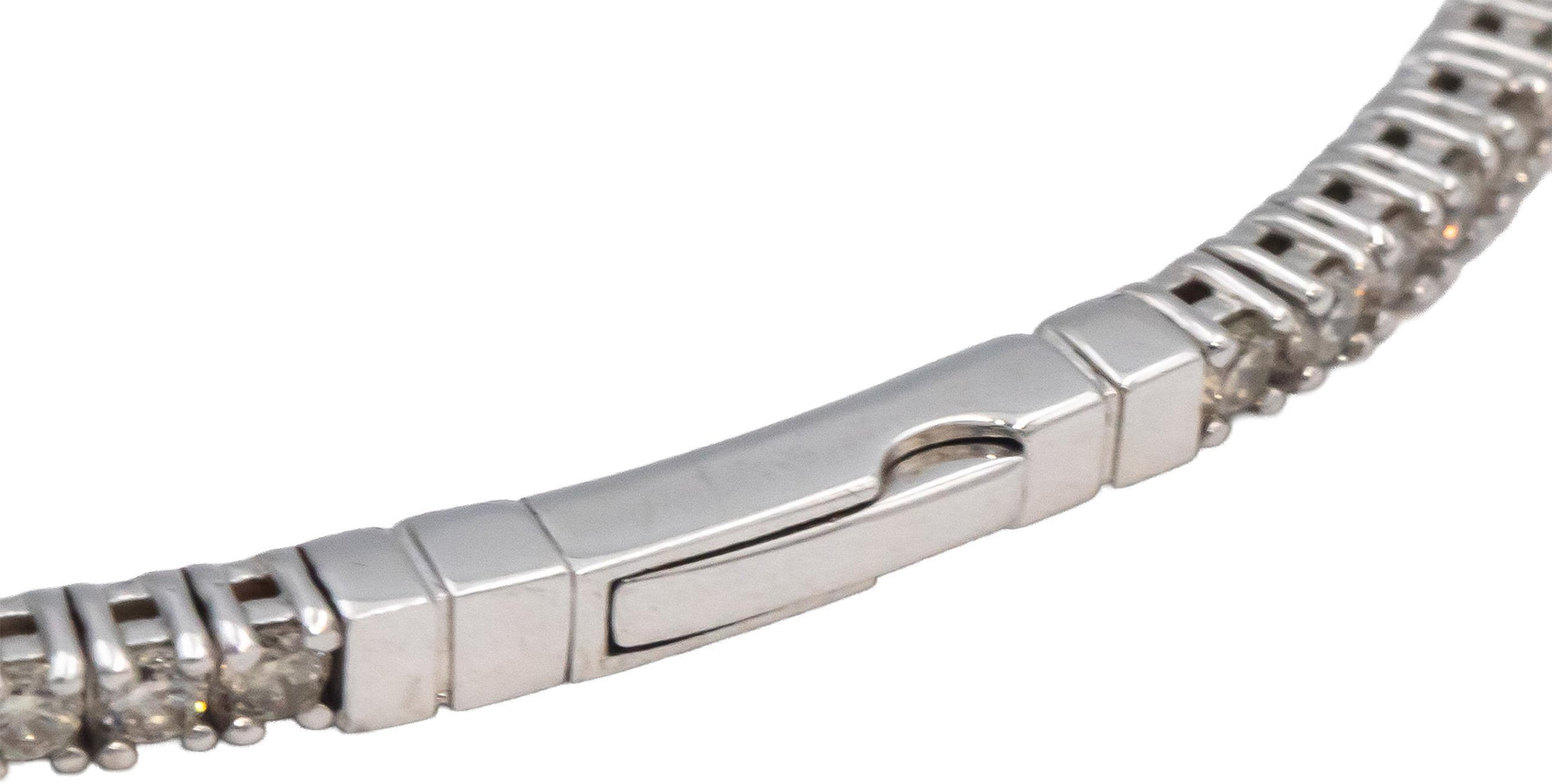 14k White Gold VS Round Diamond Semi-Flexible Bangle Bracelet 4.66CT