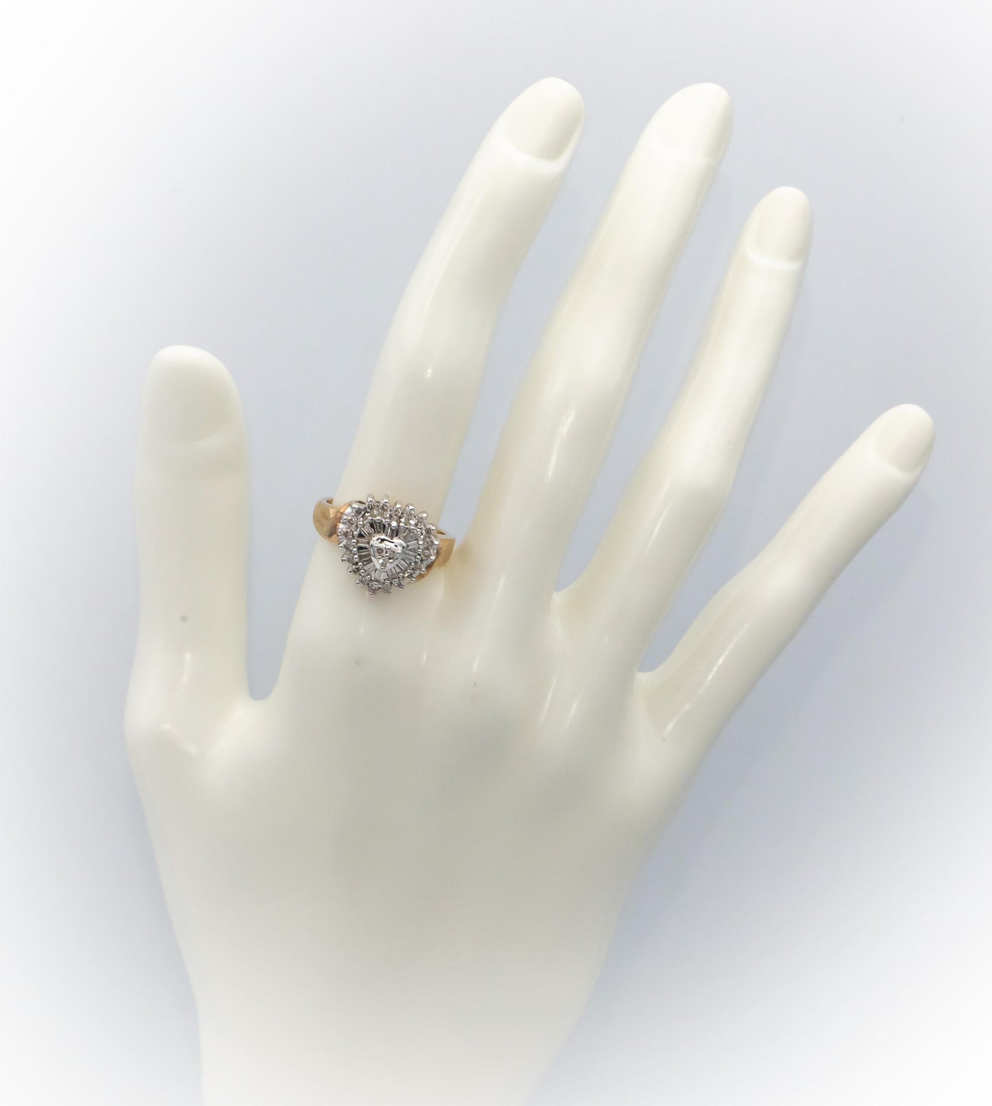 10k Yellow & White Gold Round & Baguette Cut Diamond Cocktail Ring 0.50CT Size 7
