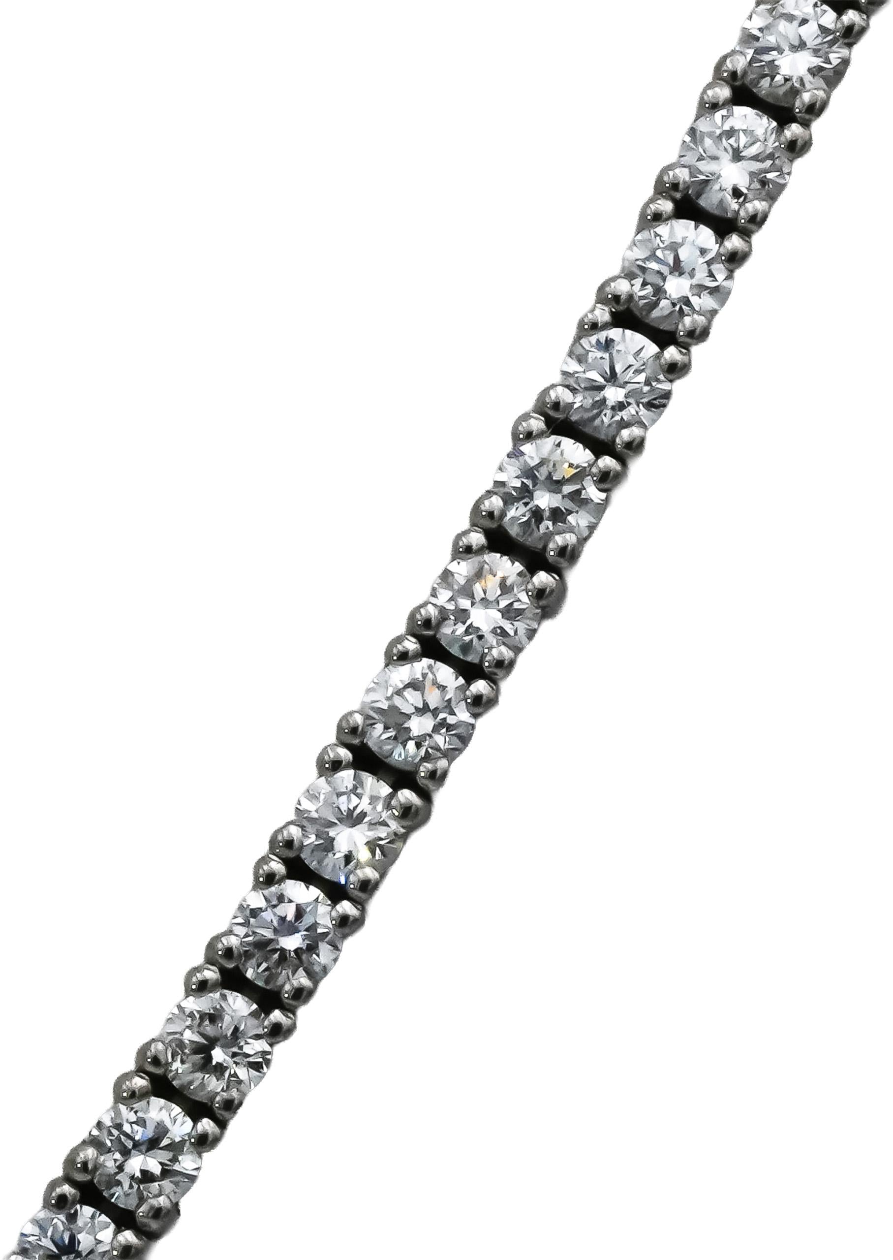 14k White Gold VS Round Diamond Tennis Necklace 5.30CT 203 Pieces