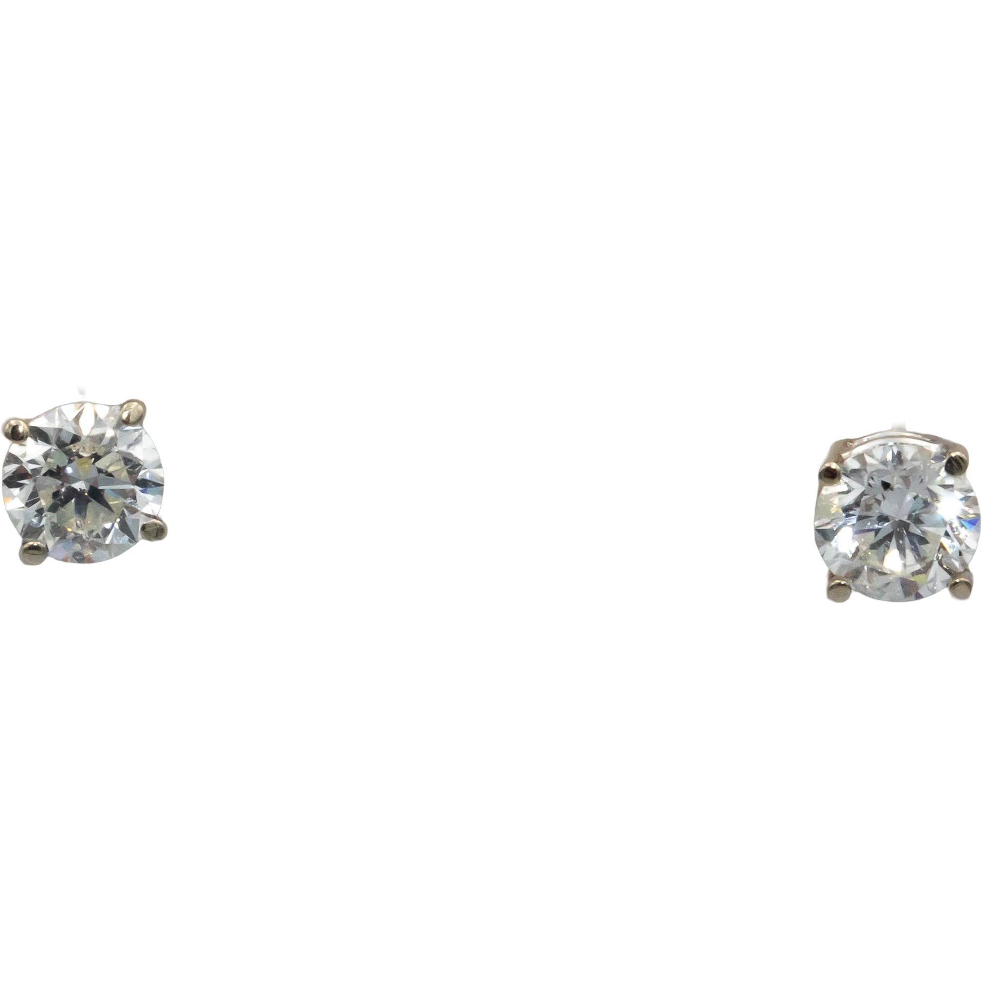 18k White Gold Round Diamond Stud Earrings 1.04CT