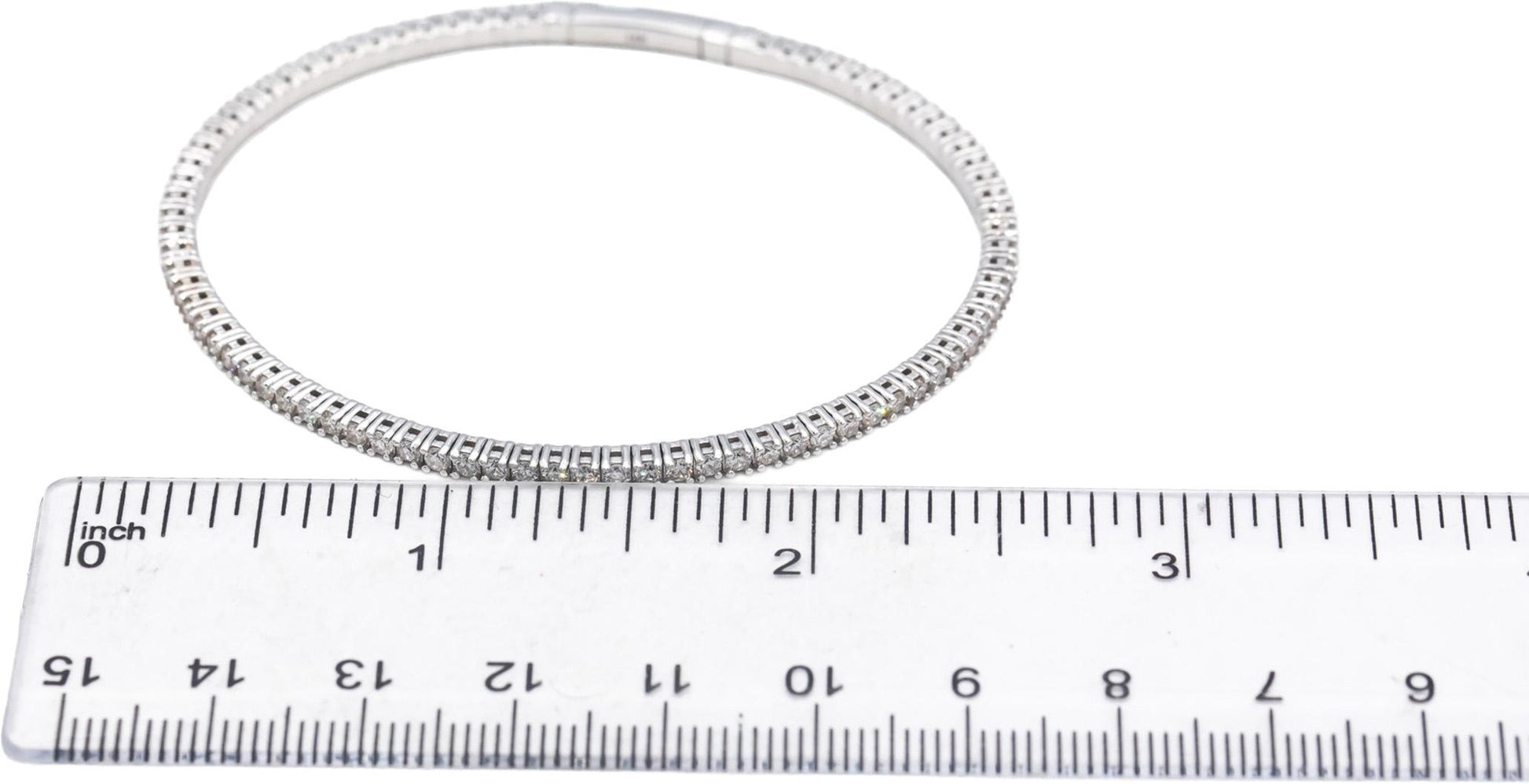 18k White Gold Round Diamond Semi-Flexible Bangle Bracelet 2.15CT