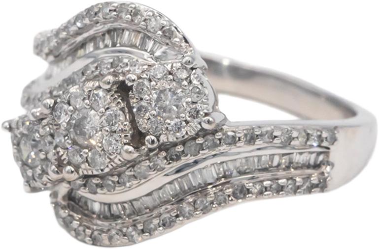 10k White Gold Round & Baguette Cut Diamond Cocktail Ring 0.75CT Size 8