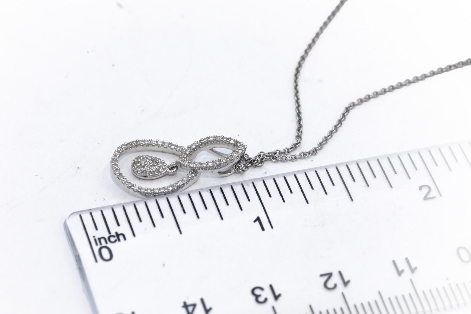 14k White Gold Round Diamond Pendant Necklace Chain 0.25CT