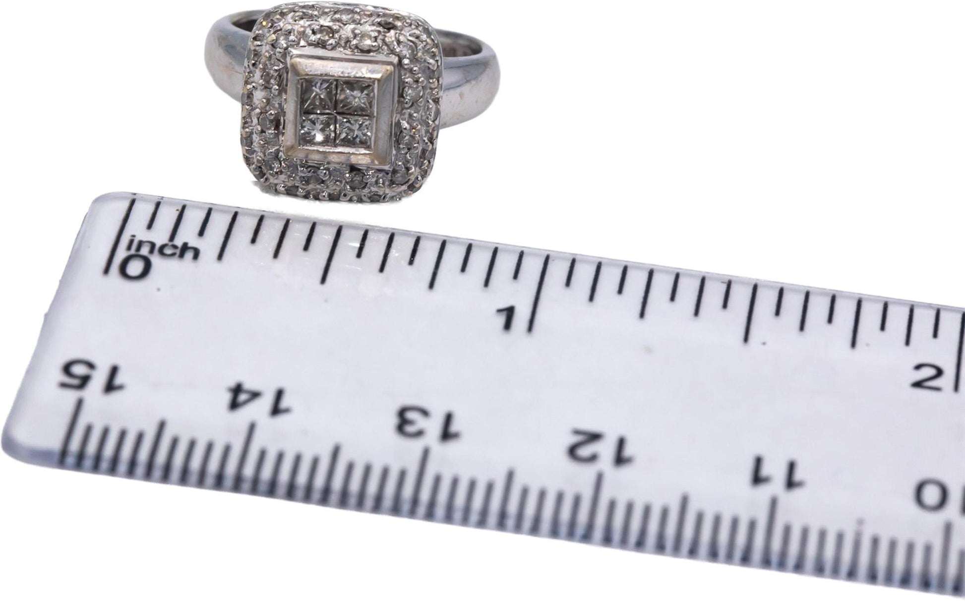 14k White Gold Round & Princess Cut Diamond Cluster Ring 0.40CT Size 4.75