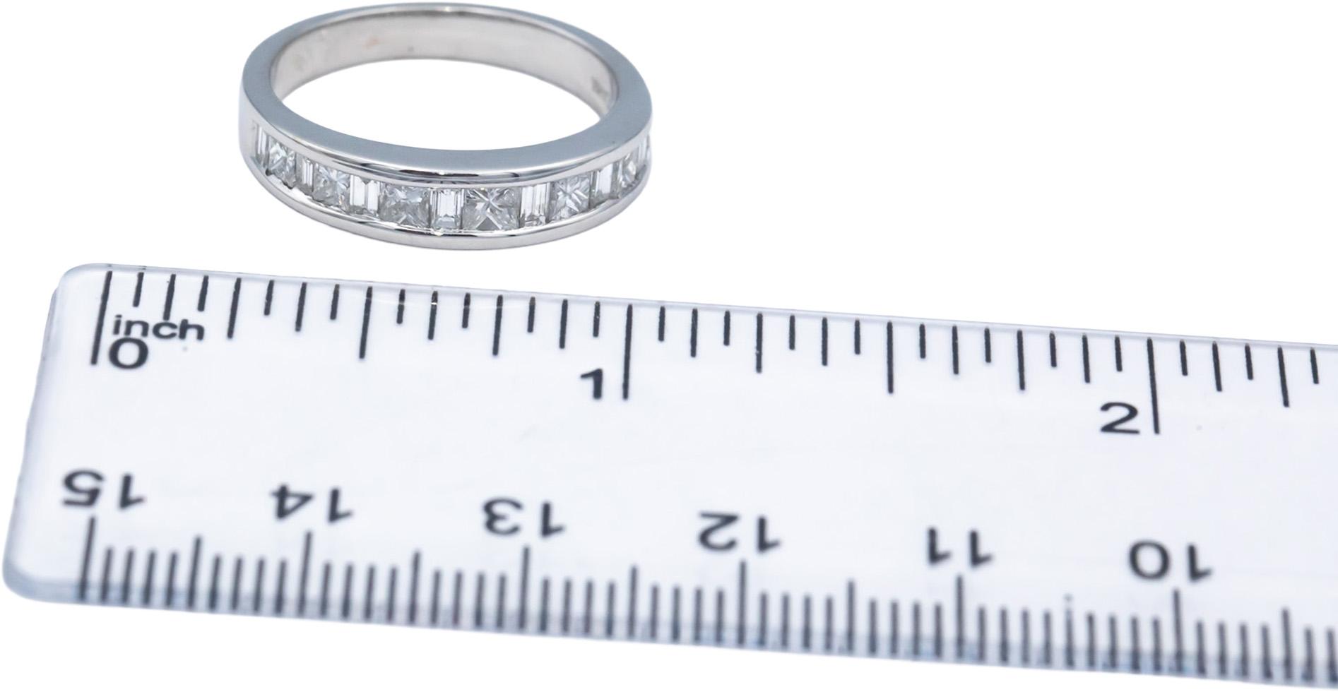 14k White Gold 0.75CT Princess & Baguette Cut Channel Set Band Ring Size 7