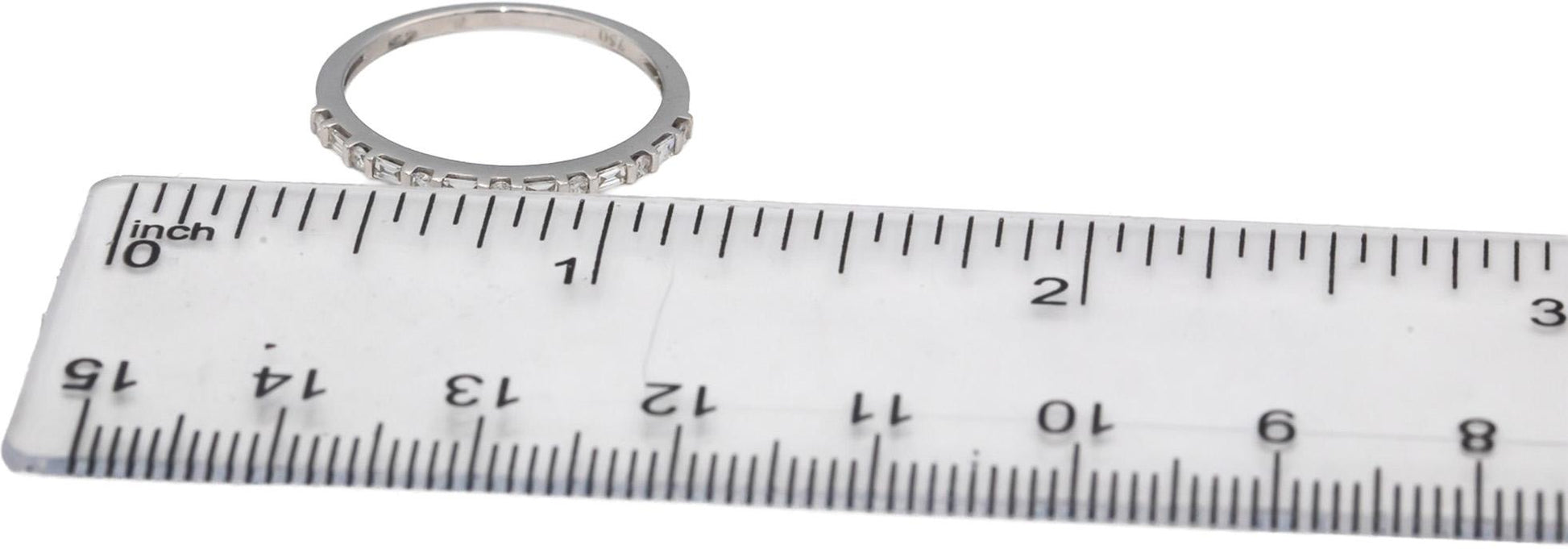 18k White Gold VS Emerald & Round Diamond Band Ring 0.15CT Size 7.25