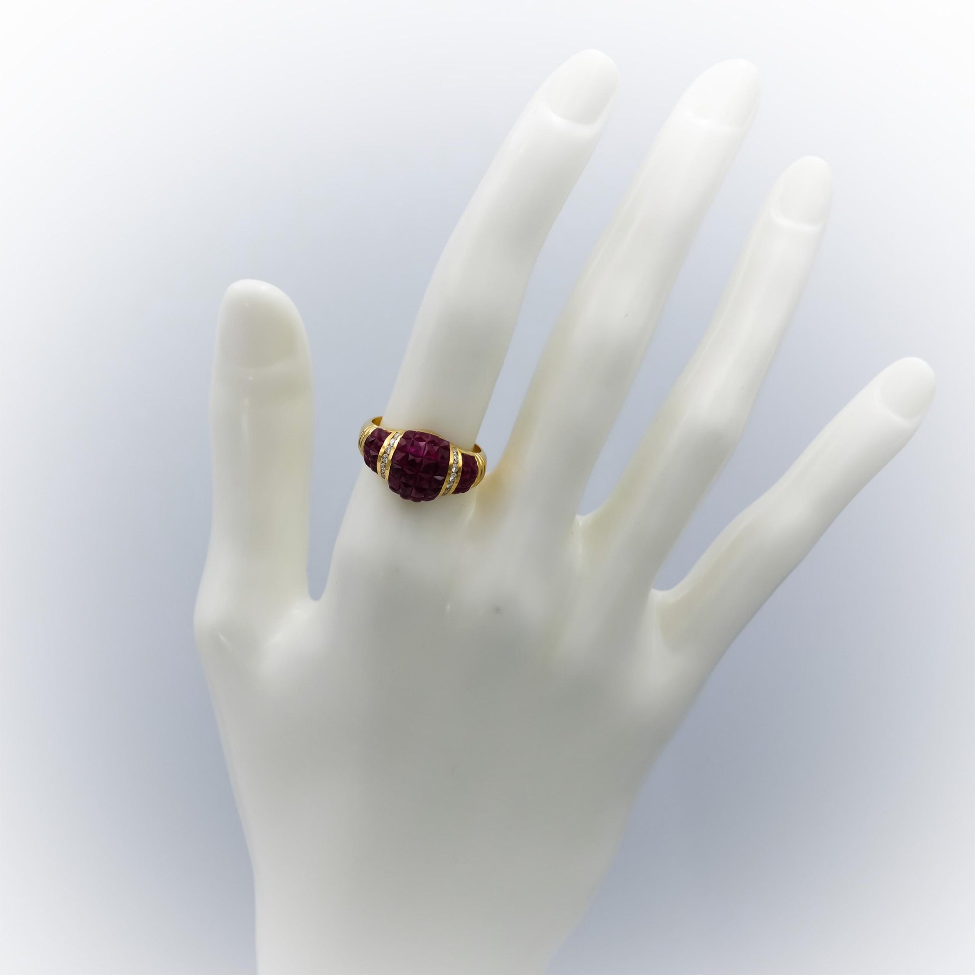 18k Yellow Gold VS Diamond and Ruby Cluster Cocktail Ring 4.60CTW Size 6.75