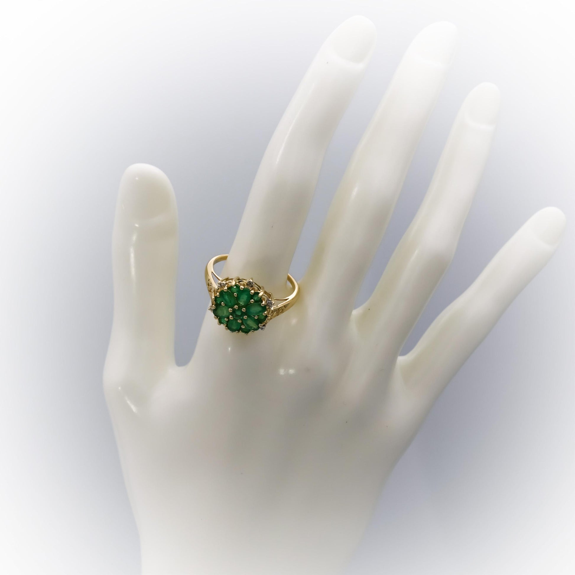 14k Yellow Gold Round & Oval Cut Emerald Ring 1.50CT Size 11 w/ Diamond Accents