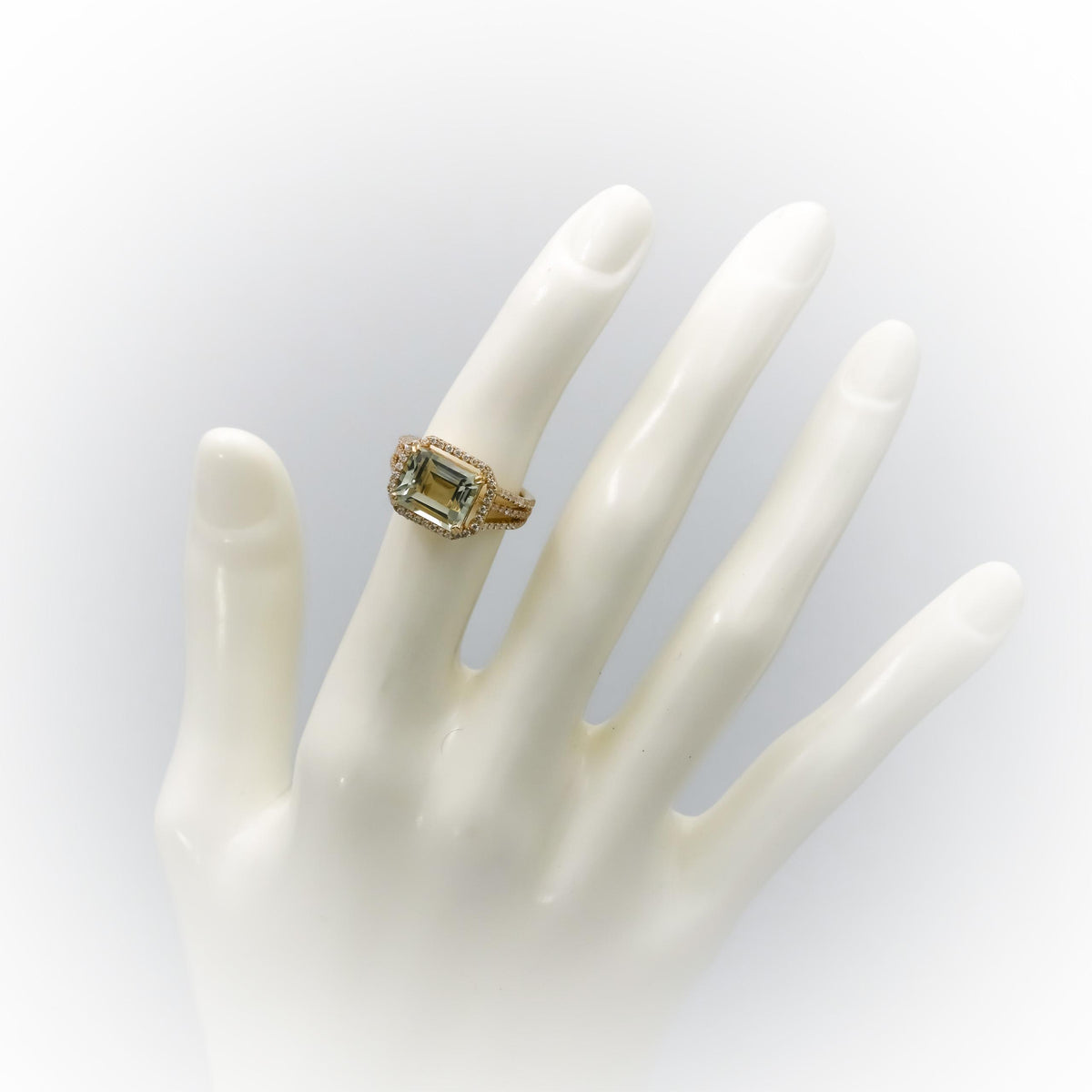 18k Yellow Gold Diamond and Aquamarine Cocktail Ring 4.10CT Size 4.75