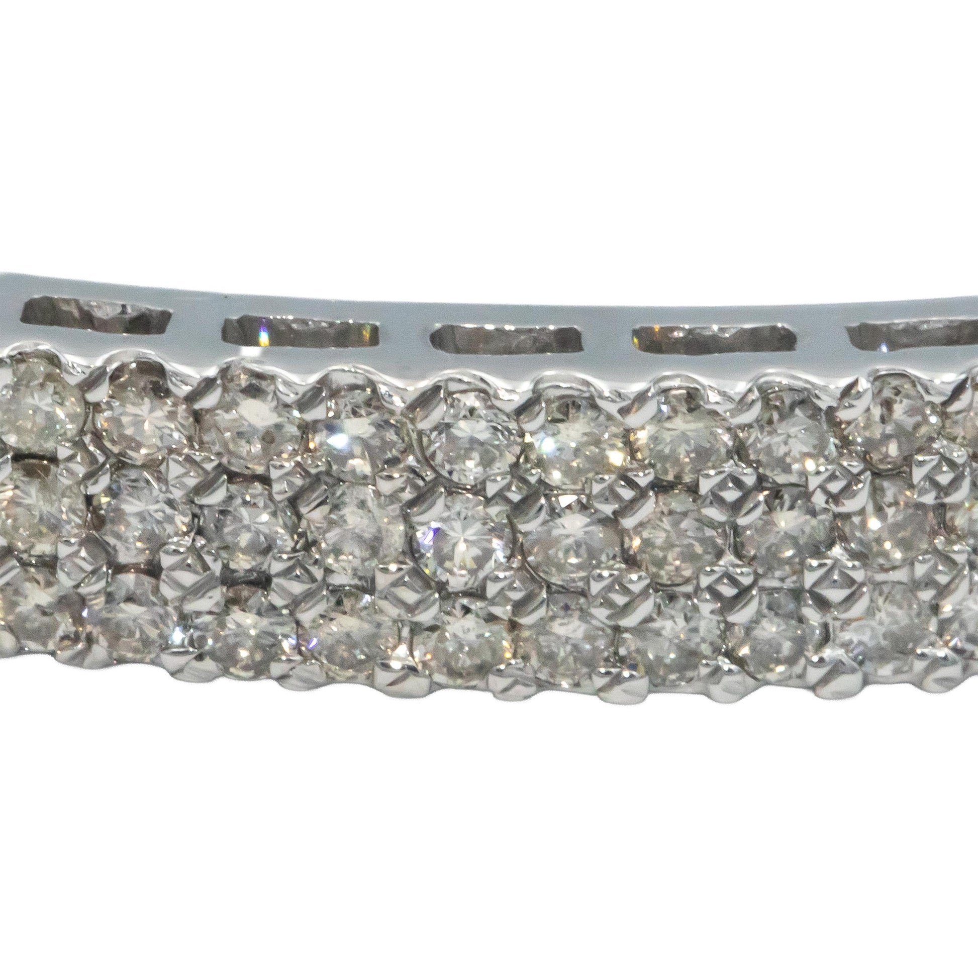 14k White Gold Round Diamond Cluster Bangle Bracelet 1.85CT