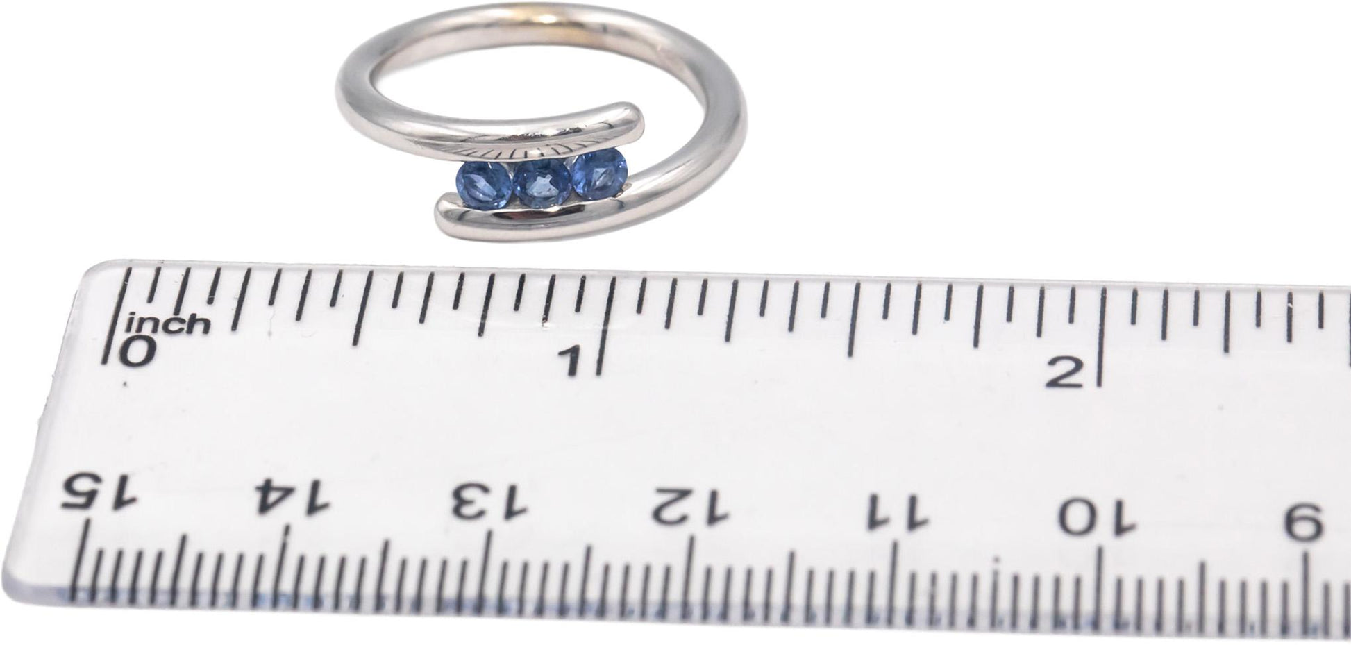 Blue Sapphire 18k White Gold Round Cut Crossover Band Ring 0.30CT Size 7.25