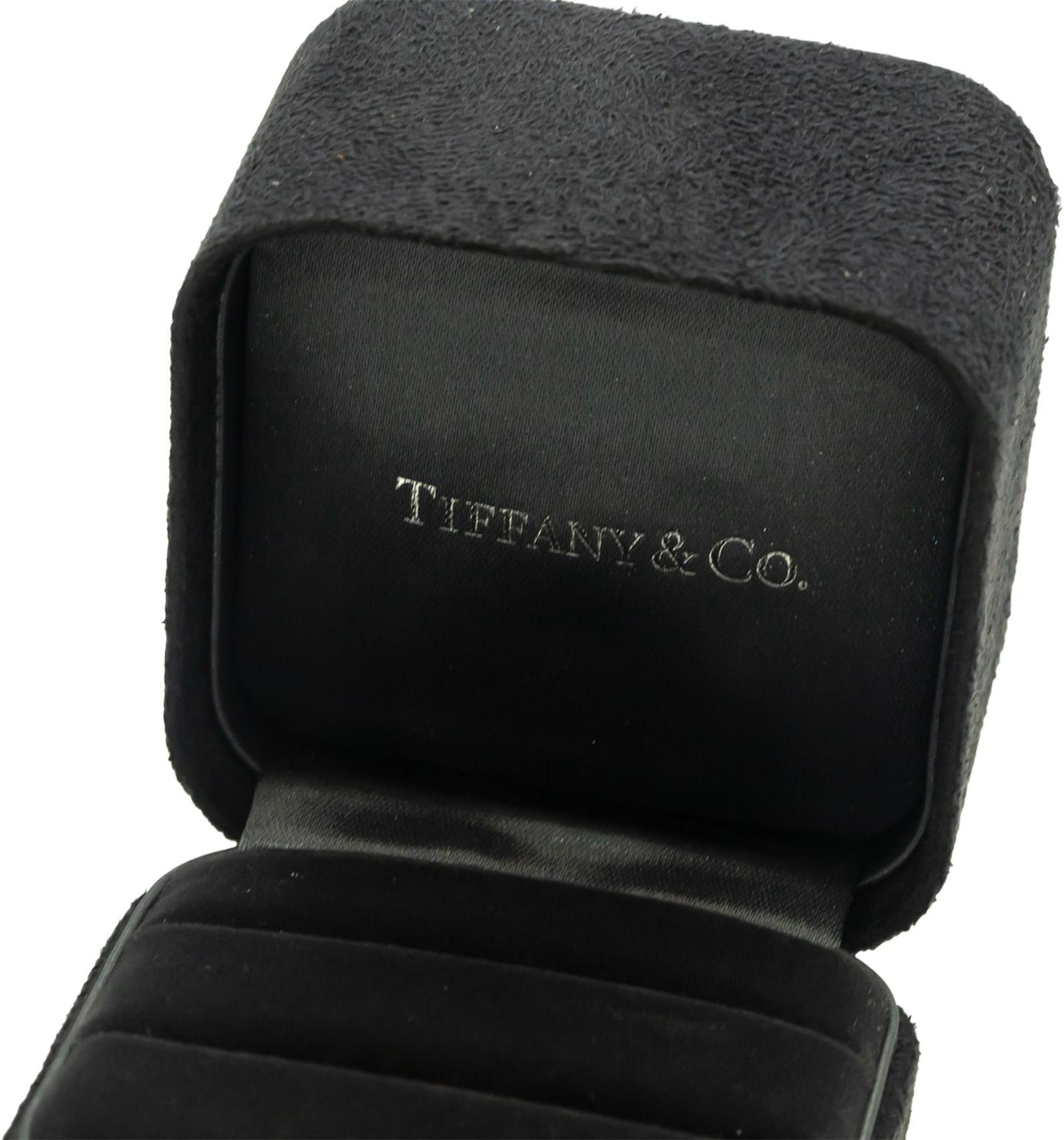 TIFFANY & CO. GIA Certified Platinum Oval Cut Diamond Engagement Ring 2.21CT