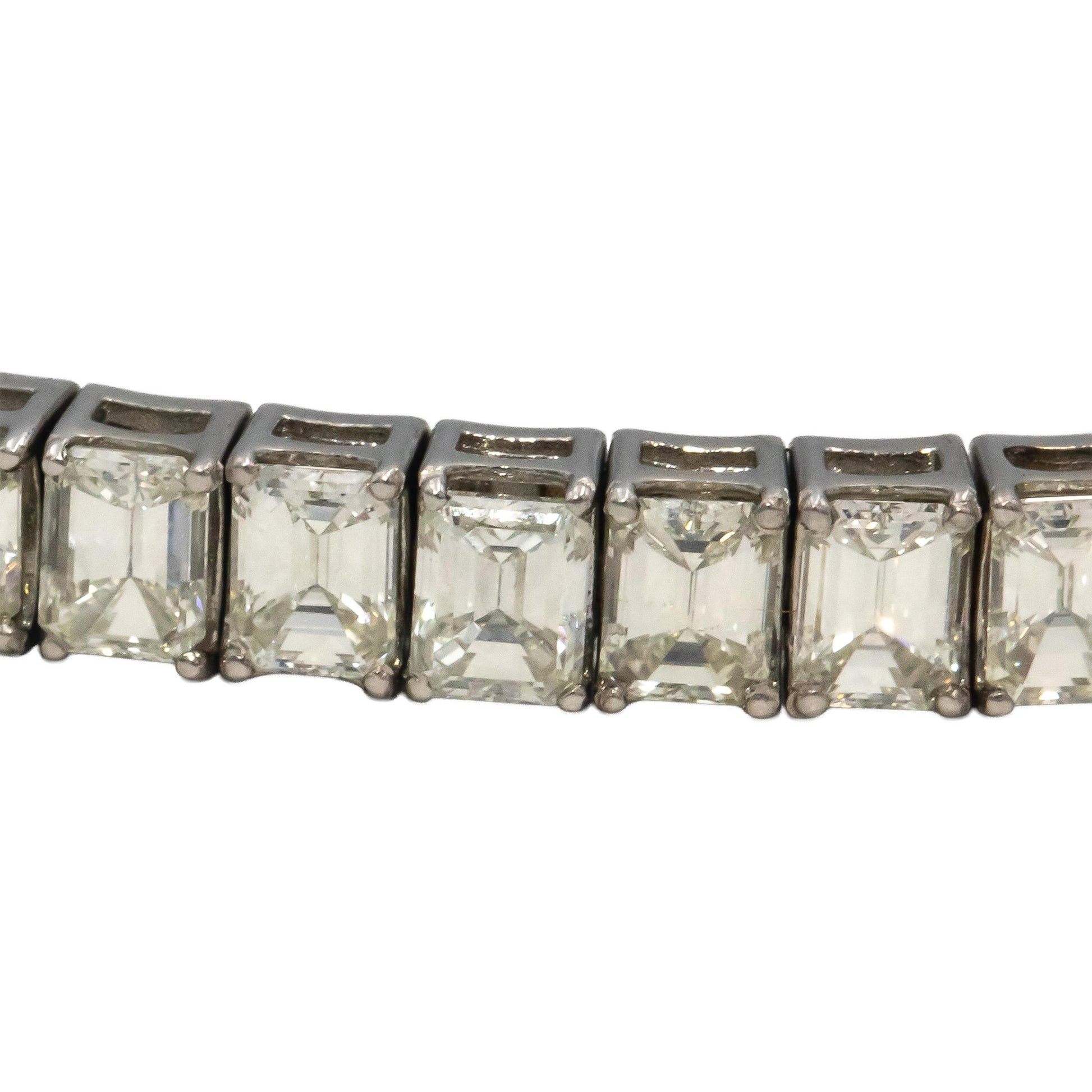 18k White Gold VS Emerald Cut Diamond Flexible Bangle Bracelet 10.19CT