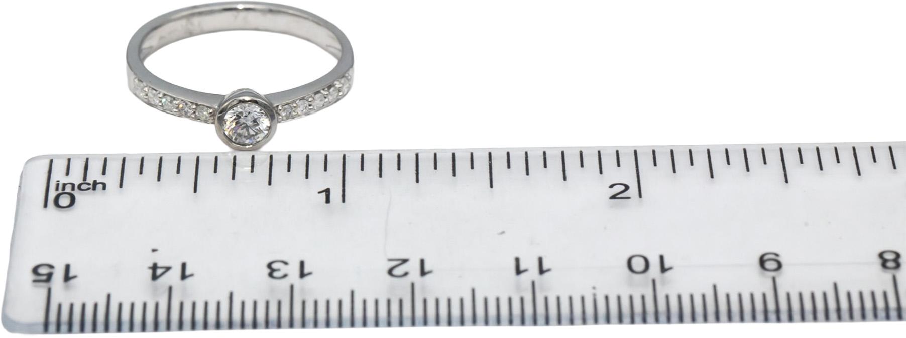 14k White Gold VS Round Diamond Engagement Ring 0.40CT w/ 0.25CT Center Size 8