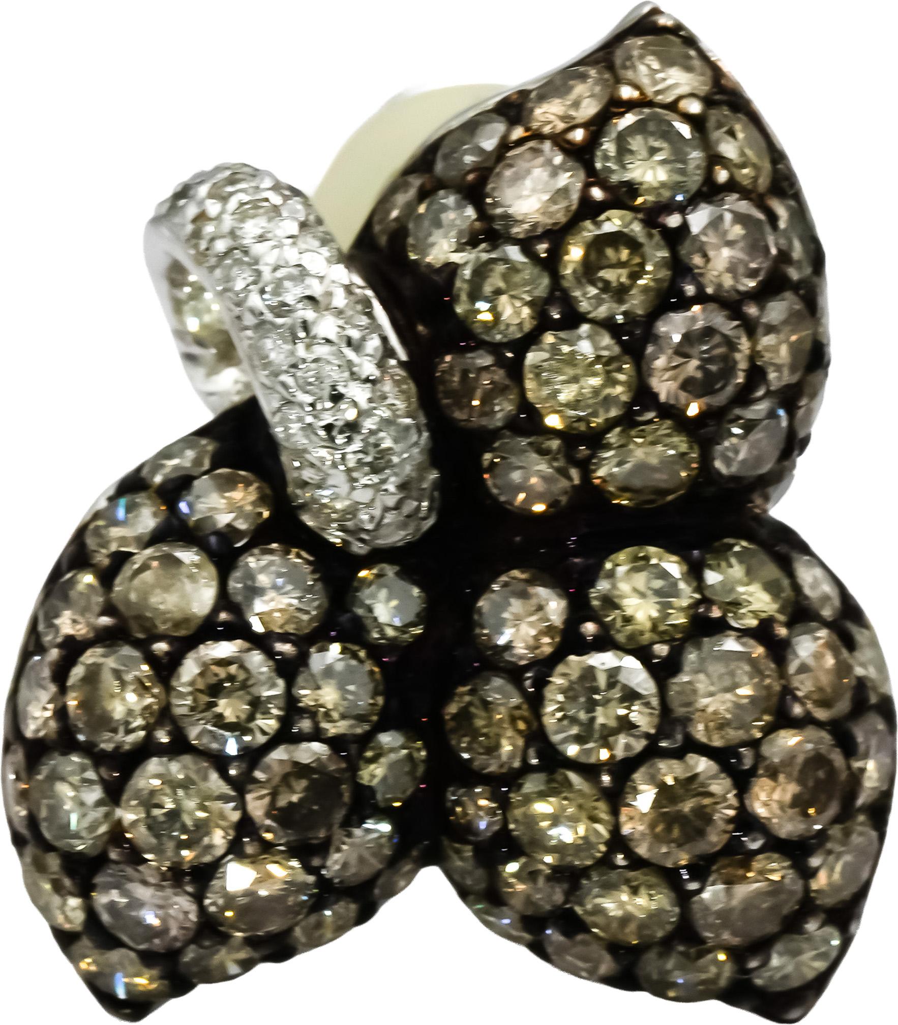 18k White Gold Round Diamond Cluster Floral Earrings 4.0CT