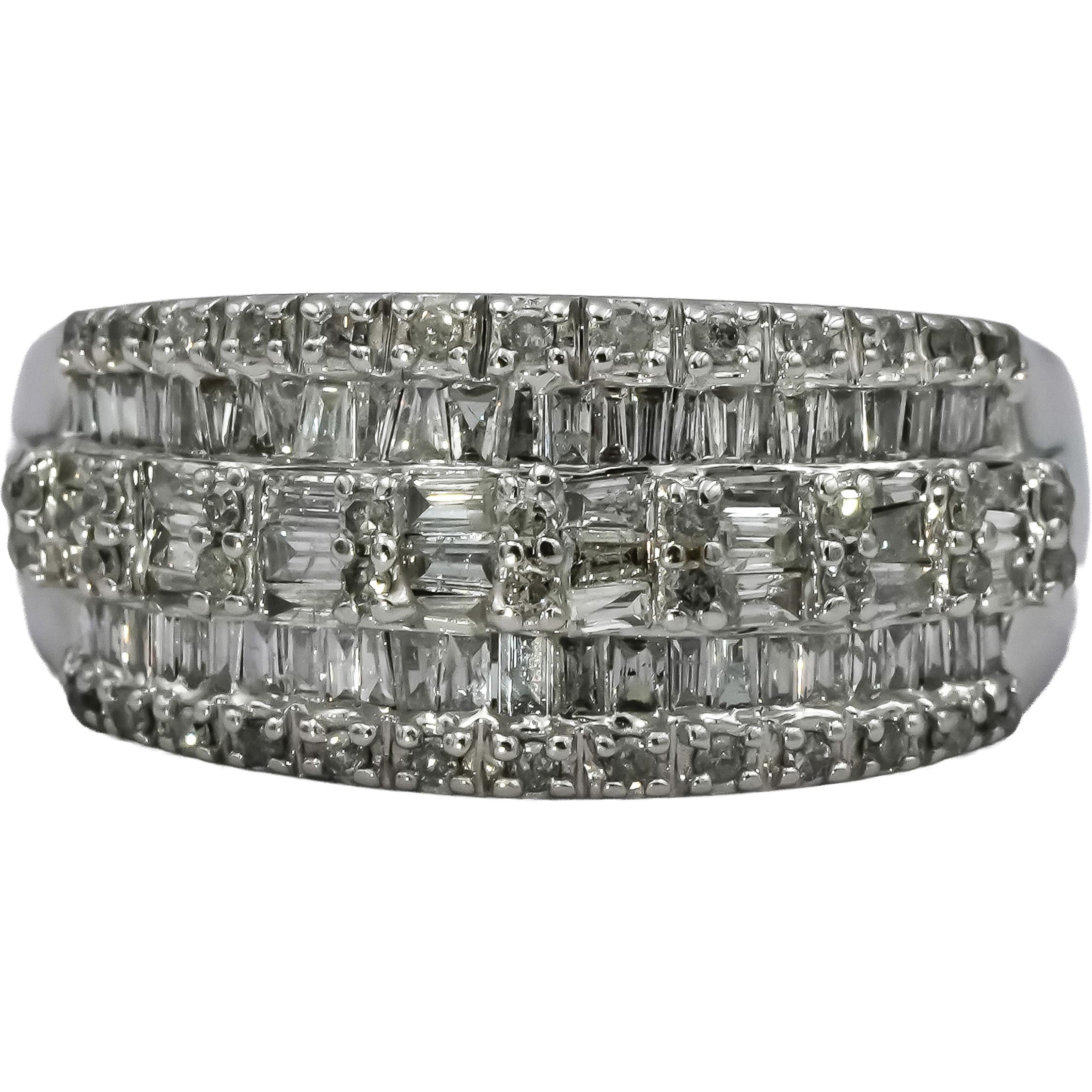 10k White Gold Round and Baguette Cut Diamond Cluster Band Ring 1.0CT Size 8.5